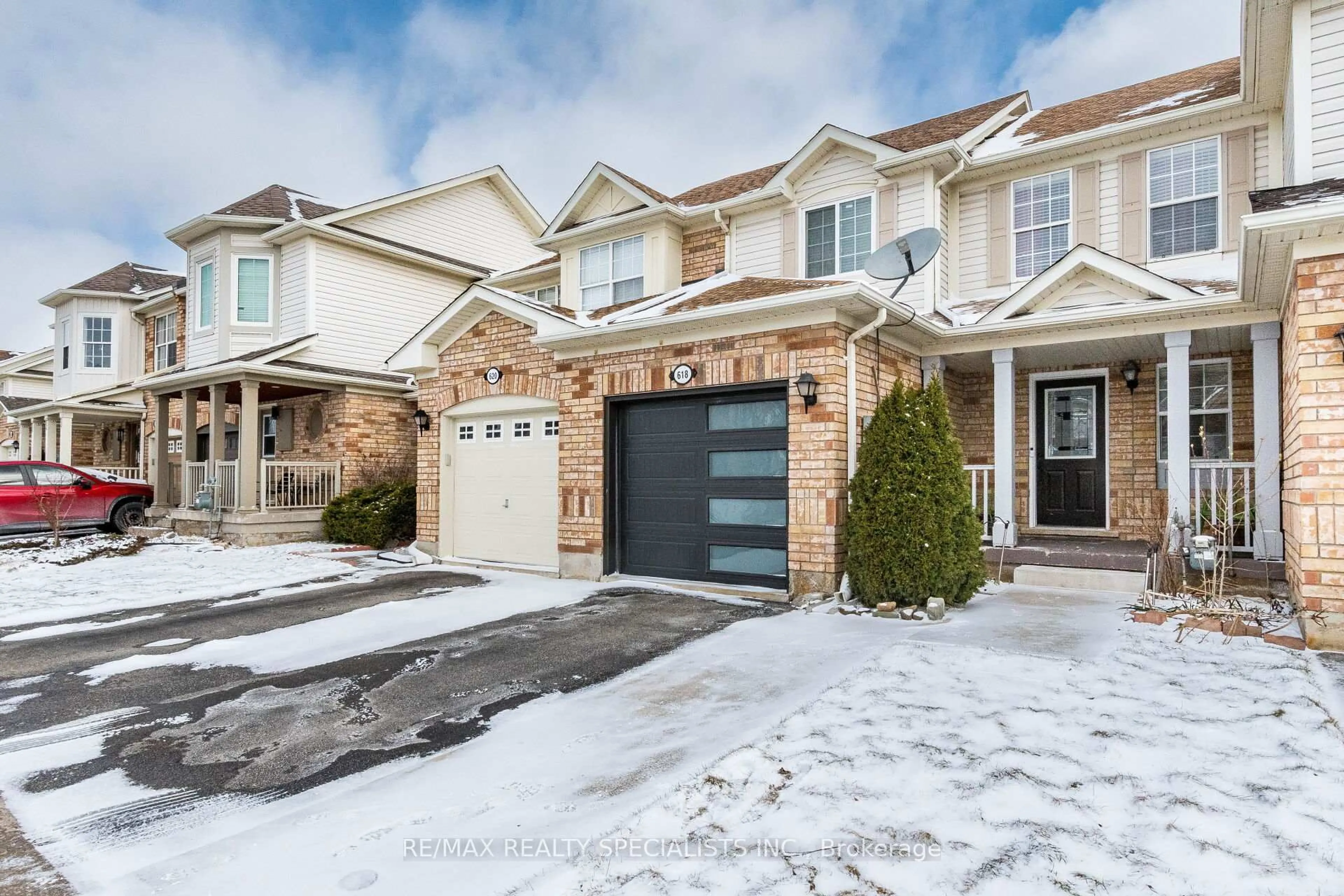 Home with brick exterior material, street for 618 Hamilton Cres, Milton Ontario L9T 6G9