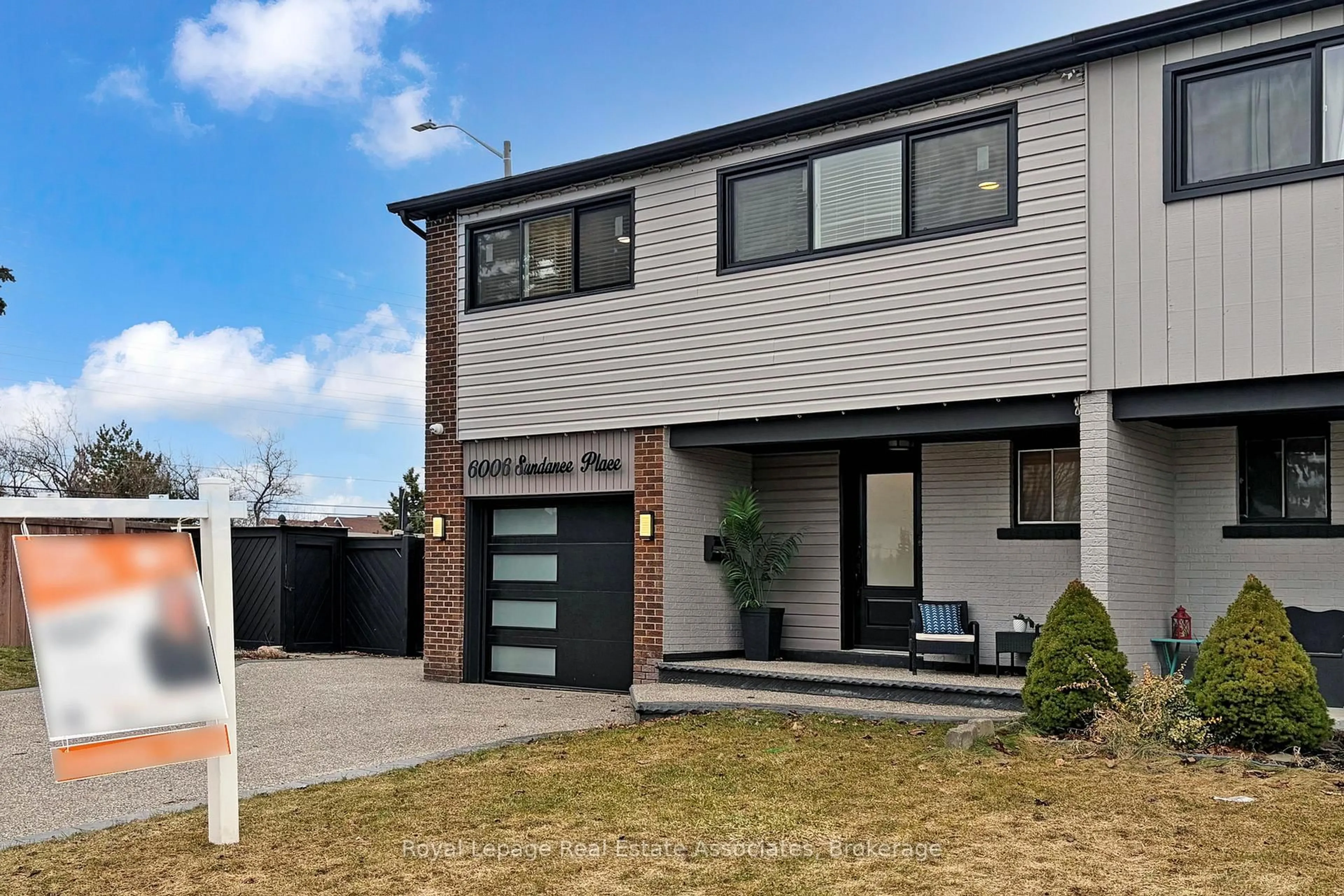 Home with brick exterior material, street for 6006 Sundance Pl, Mississauga Ontario L5N 2B4