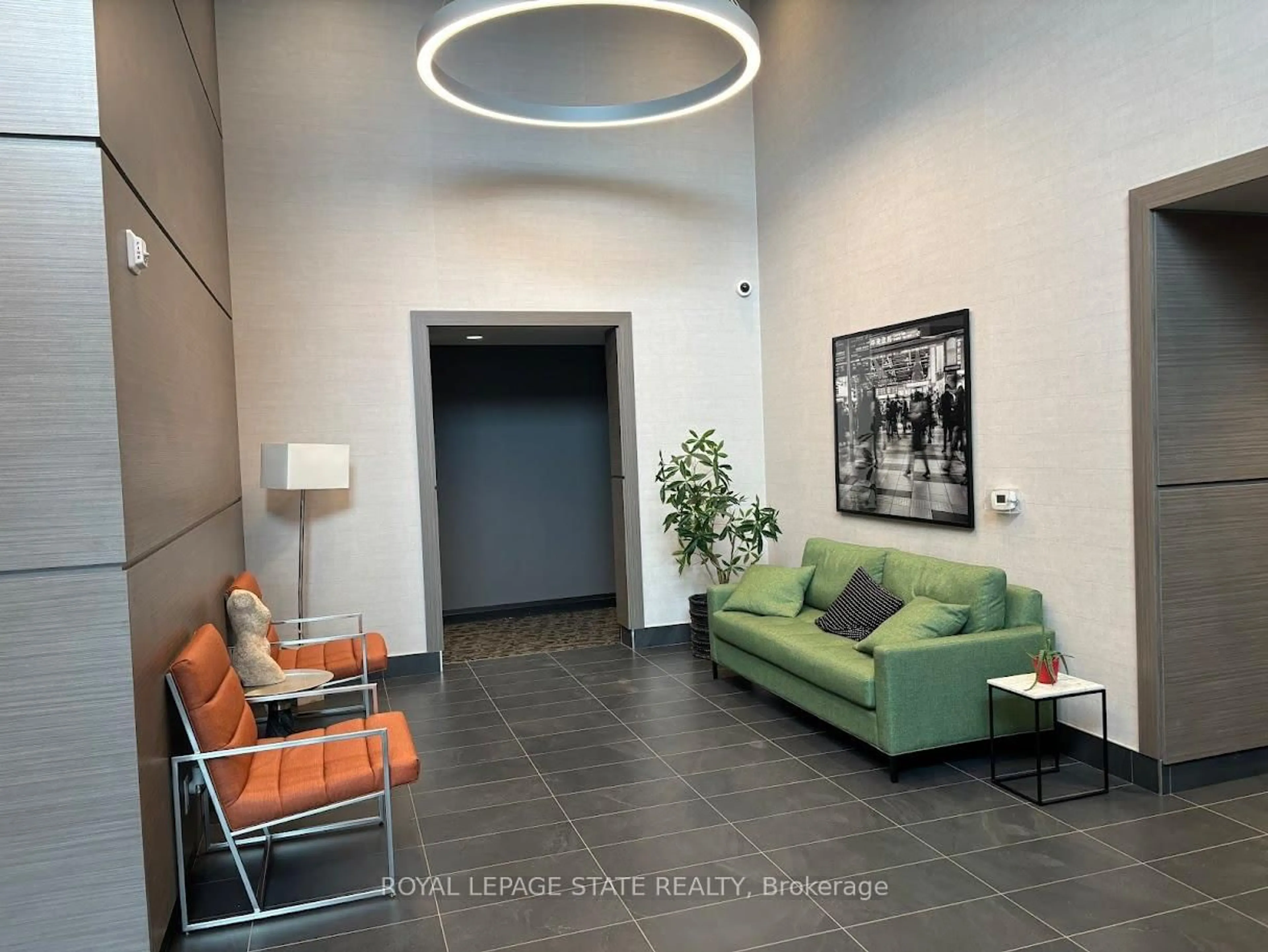 Lobby for 50 Kaitting Tr #610, Oakville Ontario L6M 5N3