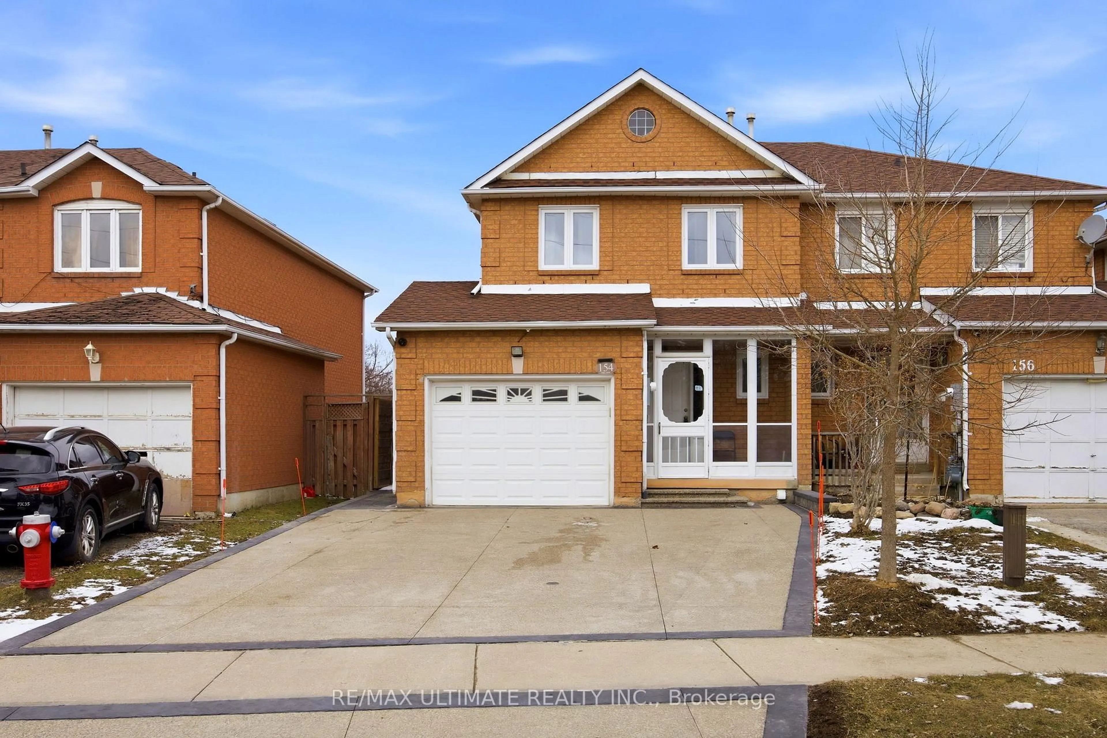 Home with brick exterior material, street for 154 Toba Cres, Brampton Ontario L6Z 4R9