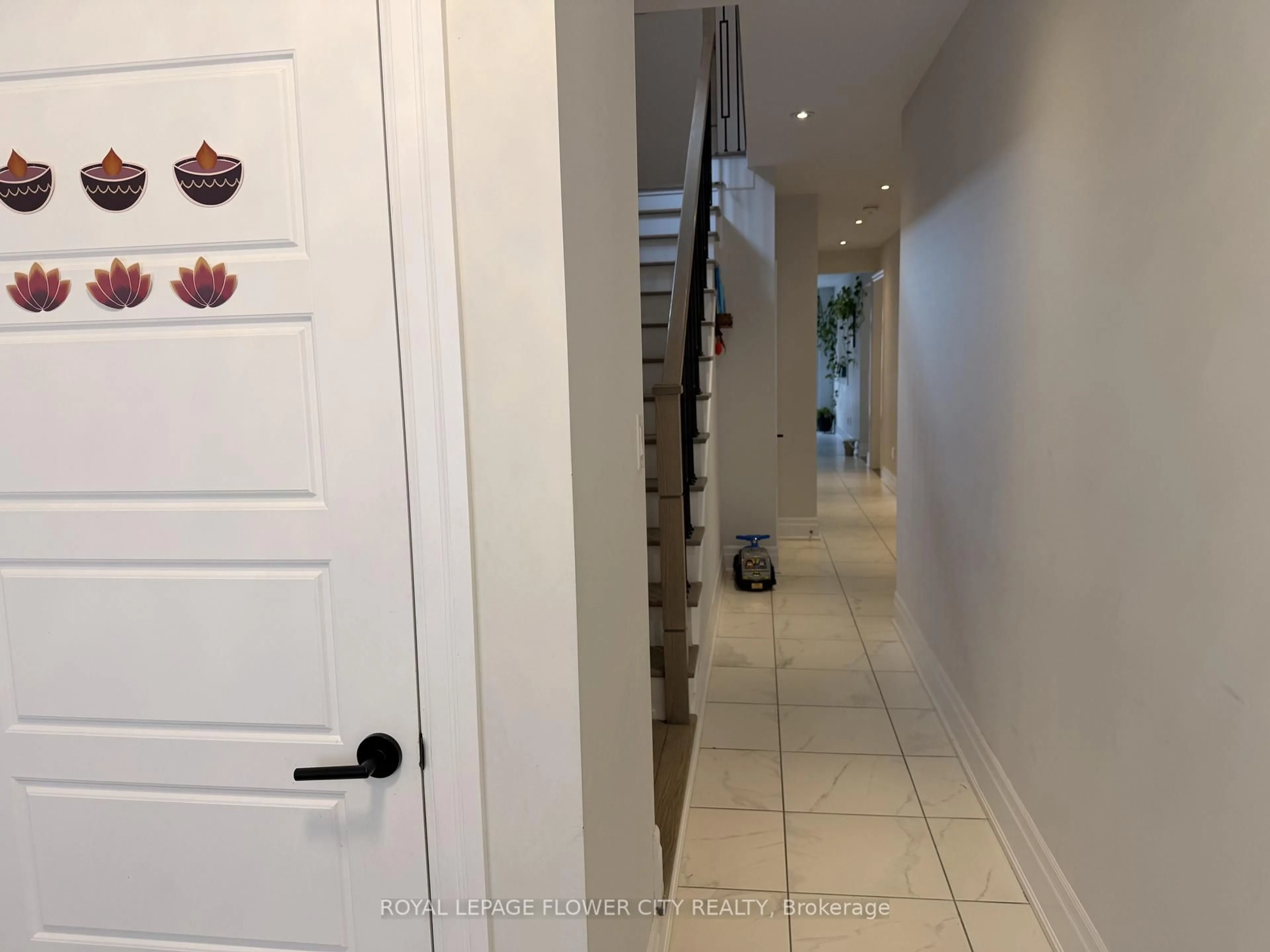 Unknown for 7 Overstone Rd, Halton Hills Ontario L7G 0N5