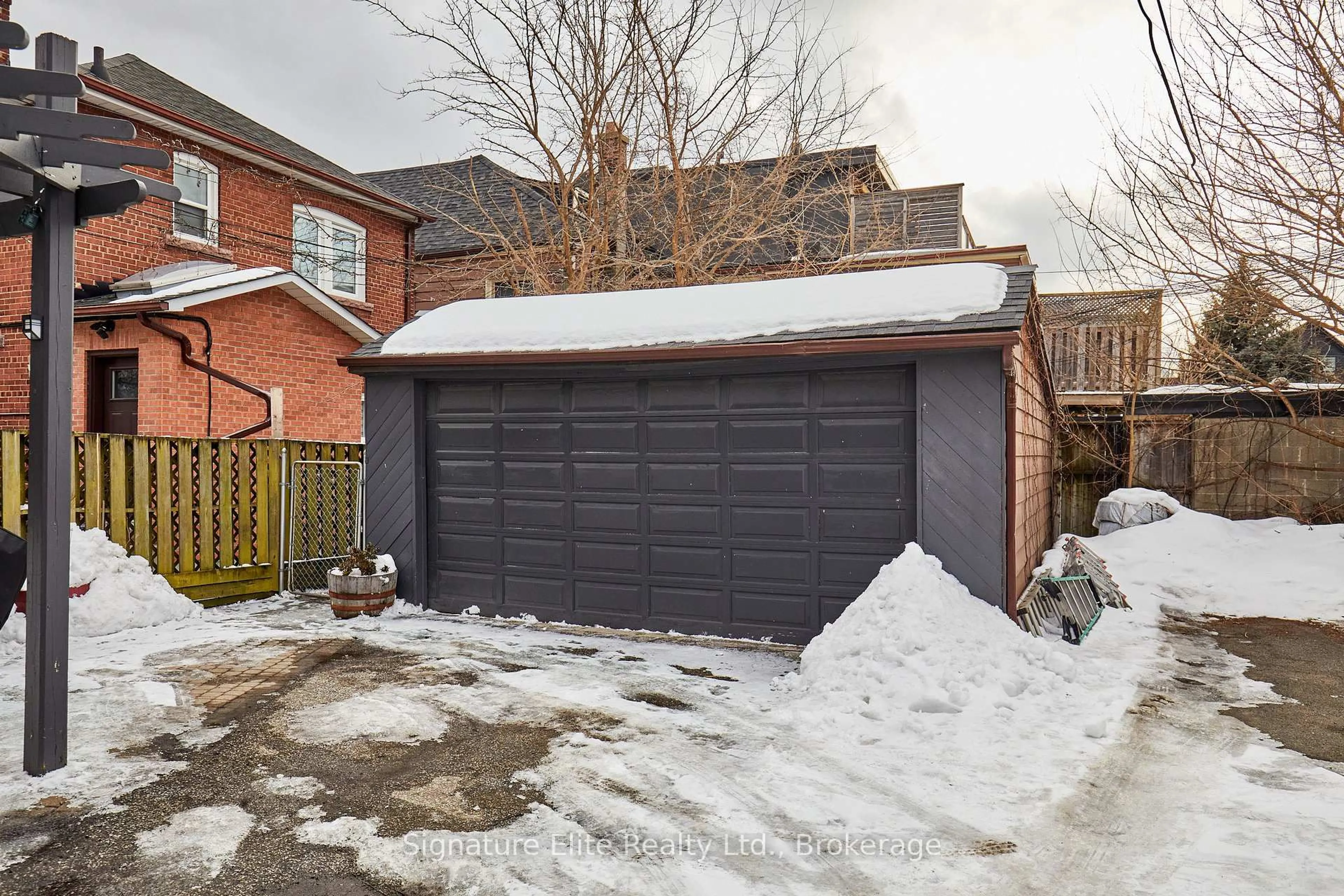 Unknown for 340 Pacific Ave, Toronto Ontario M6P 2R1