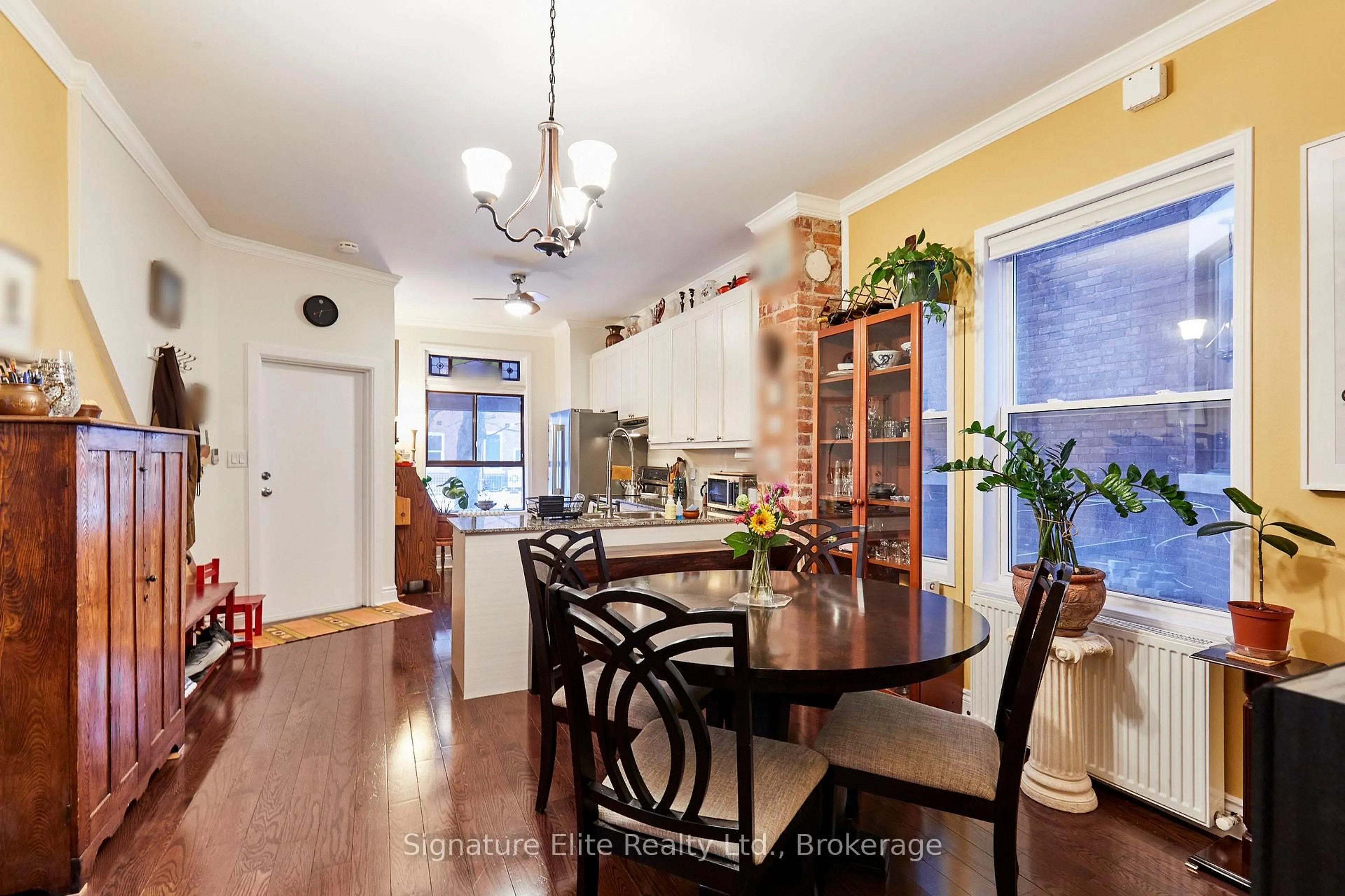 Unknown for 340 Pacific Ave, Toronto Ontario M6P 2R1