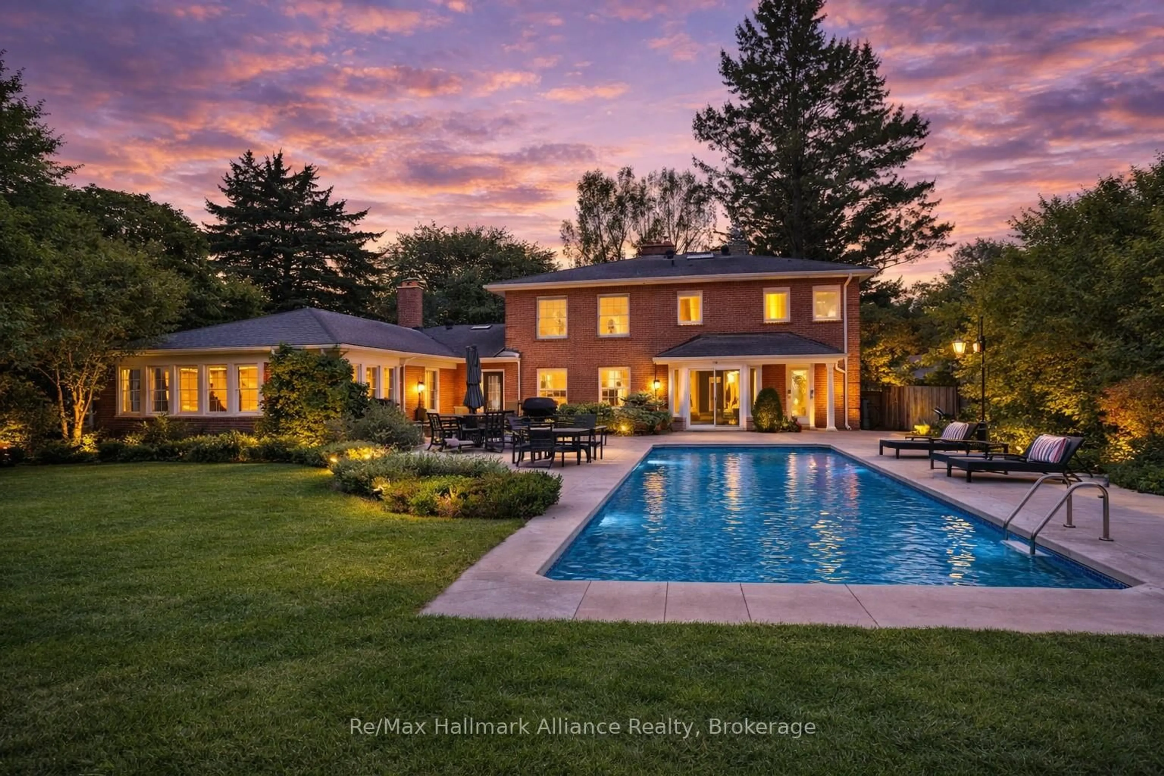 Unknown for 1335 Cambridge Dr, Oakville Ontario L6J 1S4