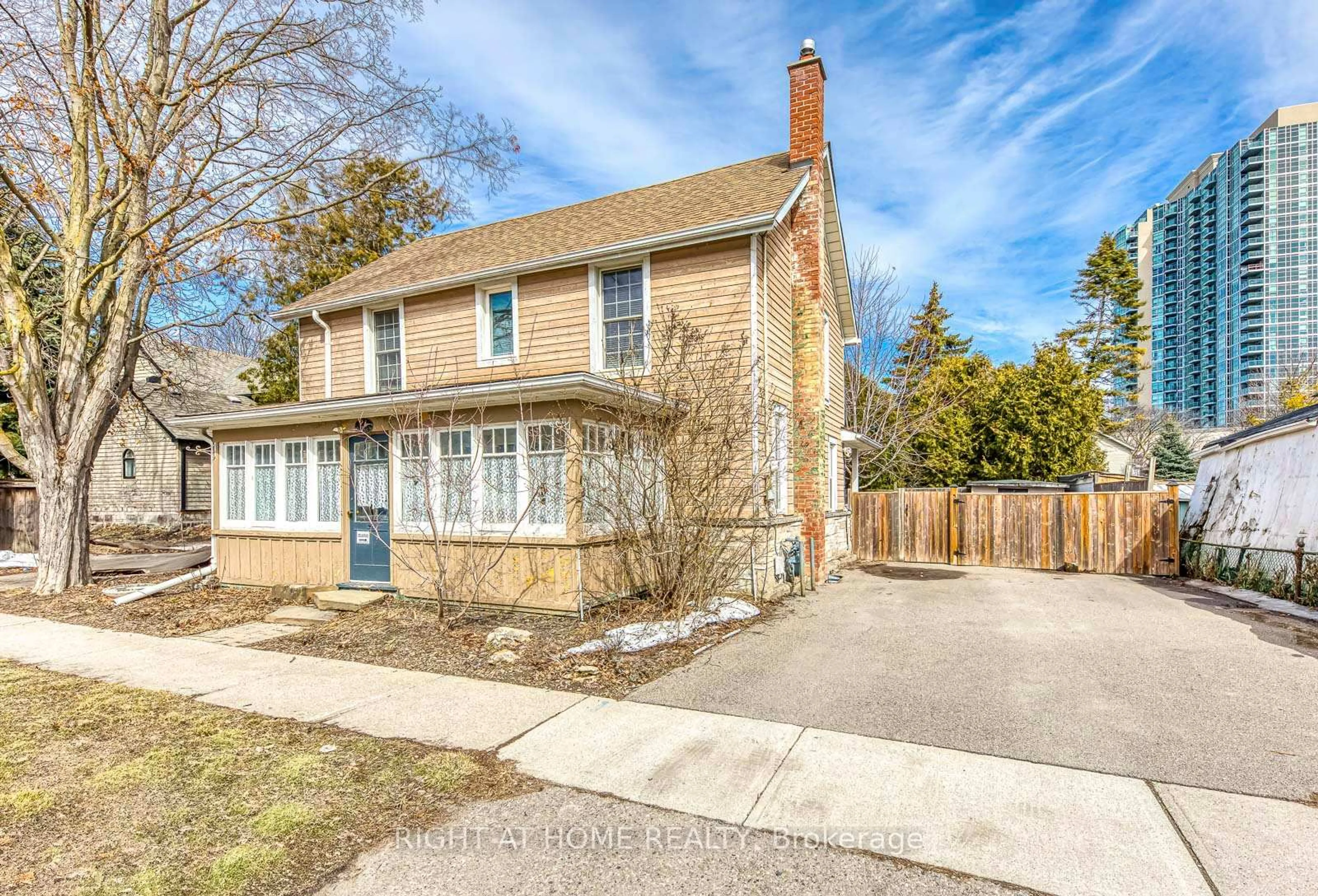Unknown for 24 Mill St, Brampton Ontario L6X 1S6