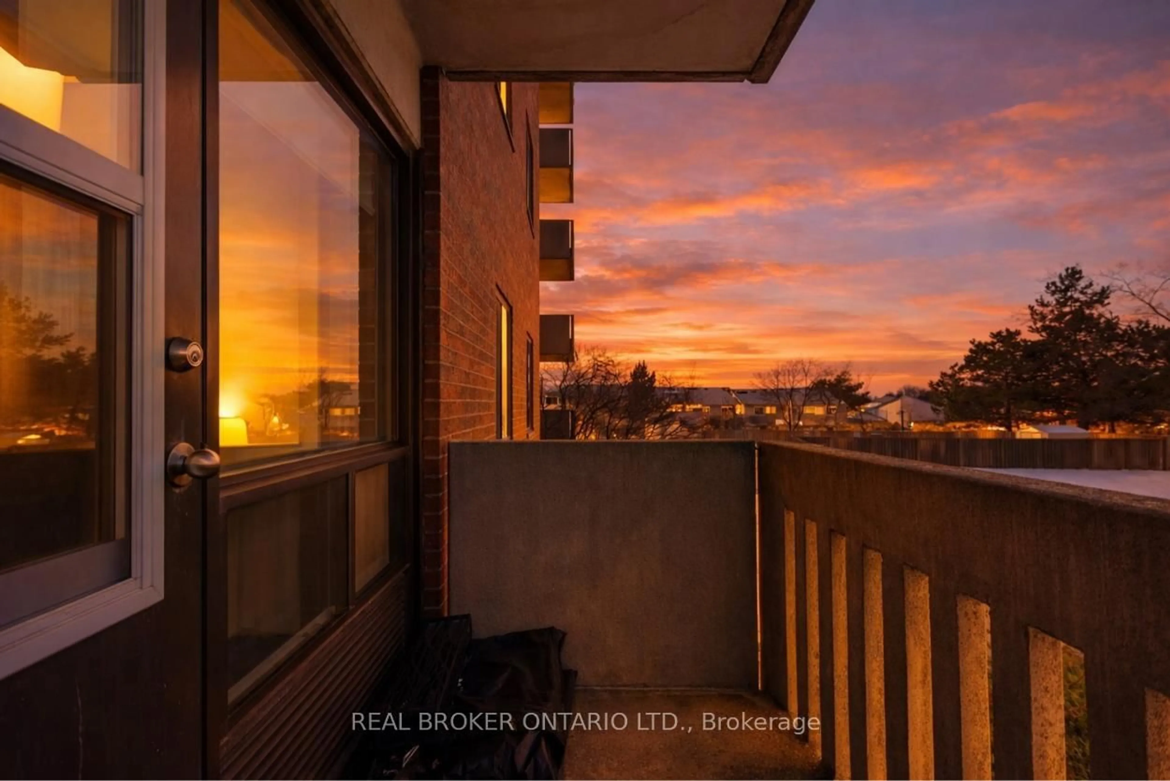 Balcony in the apartment, unknown for 6720 Glen Erin Dr #111, Mississauga Ontario L5N 3K8