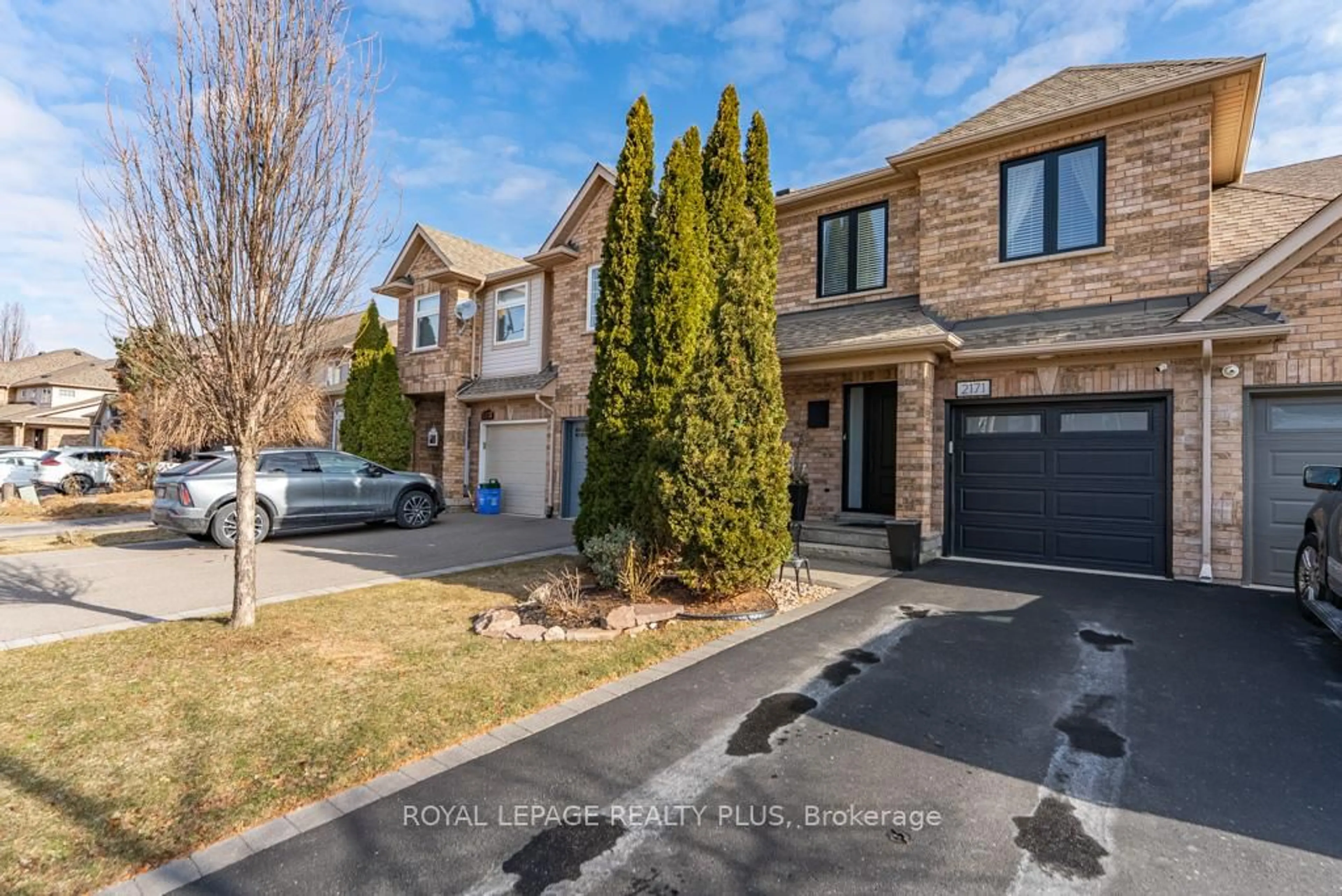 Home with brick exterior material, street for 2171 Forest Gate Park, Oakville Ontario L6M 4B3