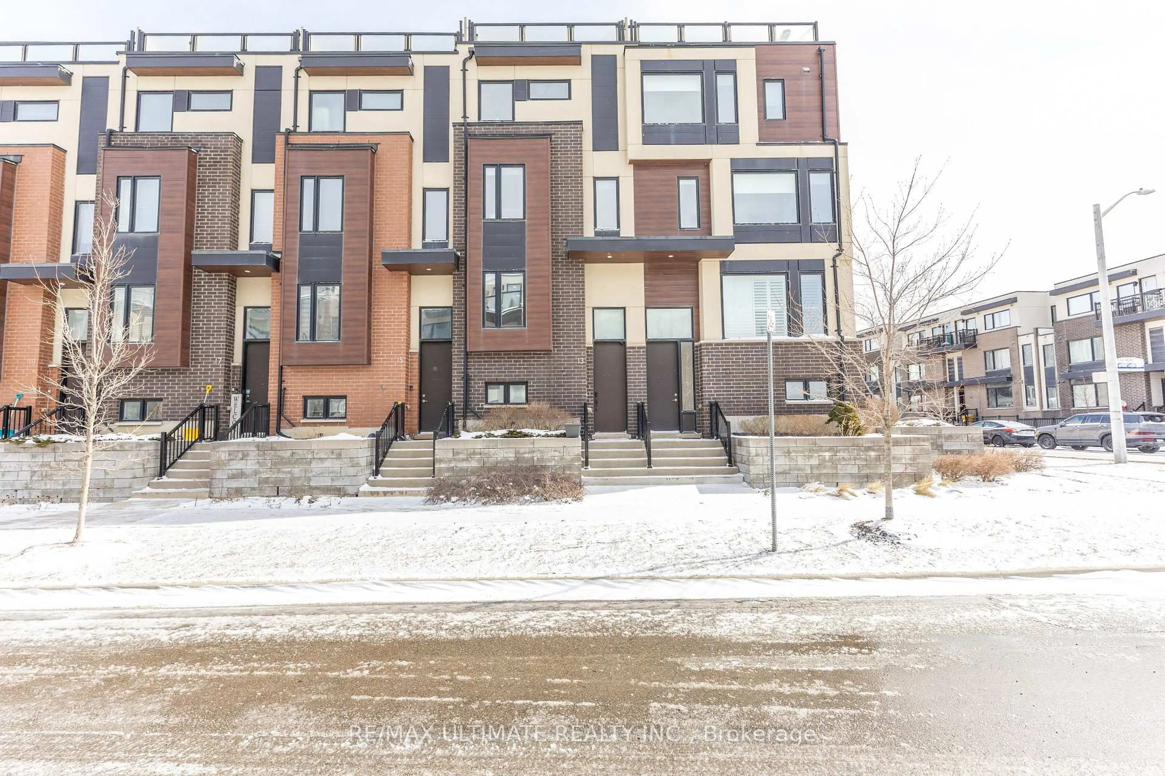 Unknown for 13 Caroline Carpenter Grve, Toronto Ontario M3K 0B1