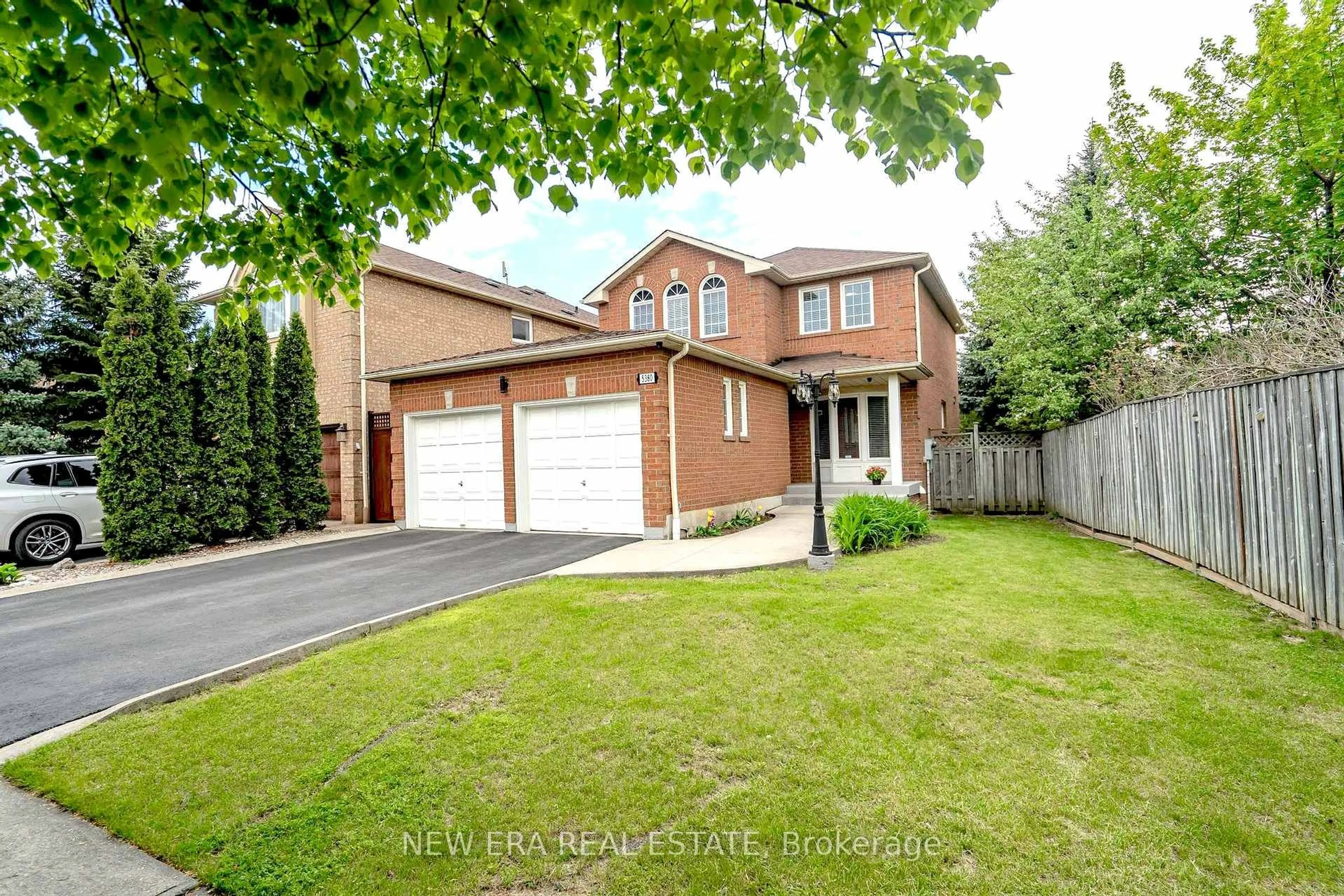 Home with brick exterior material, street for 5380 Floral Hill Cres, Mississauga Ontario L5V 1V3