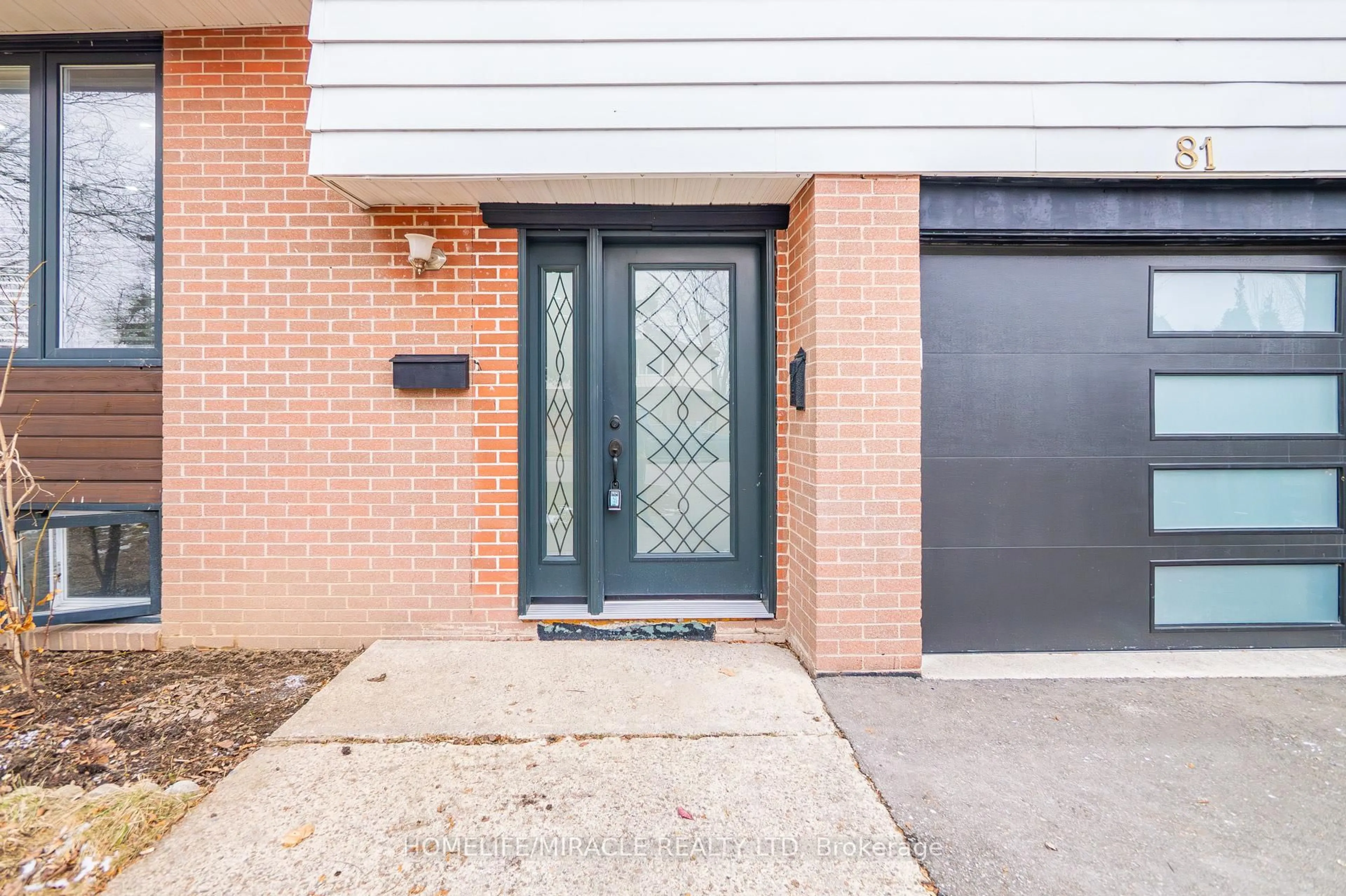 Home with brick exterior material, street for 81 Watson Cres, Brampton Ontario L6W 1E5