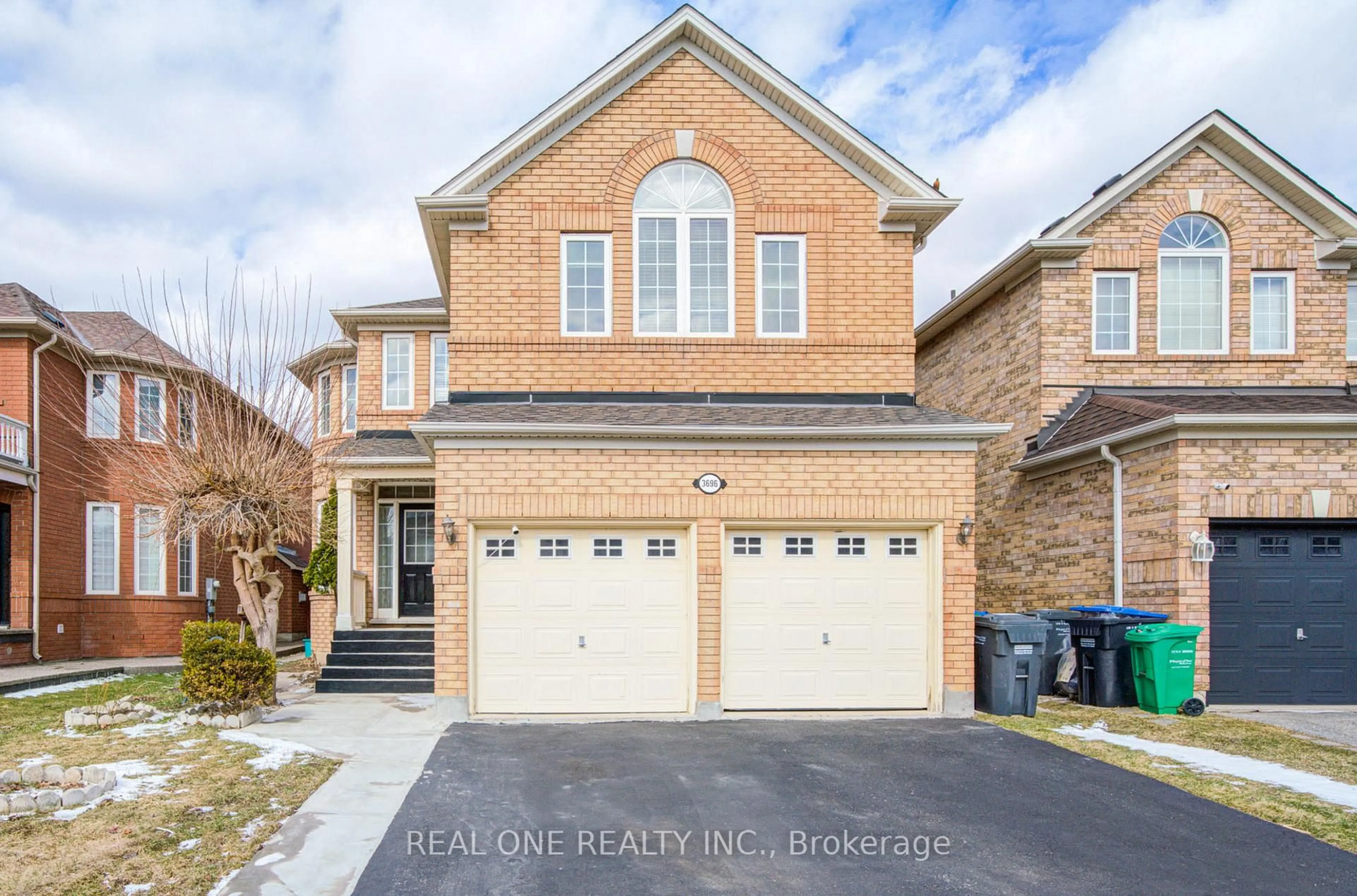 Home with brick exterior material, street for 3696 Waterfall Cres, Mississauga Ontario L5N 8G8