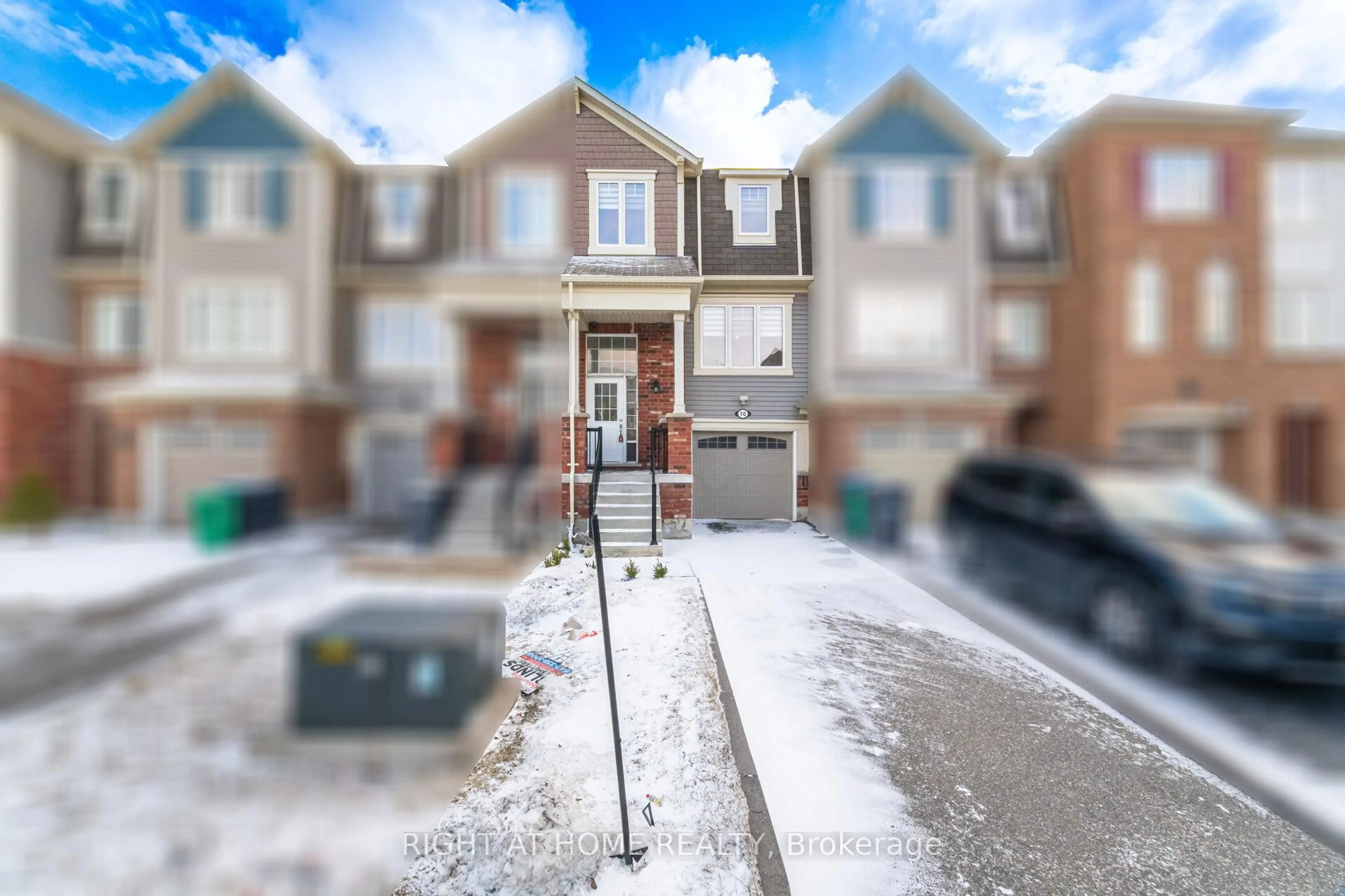 Unknown for 10 Vanhorne Clse, Brampton Ontario L7A 0X7