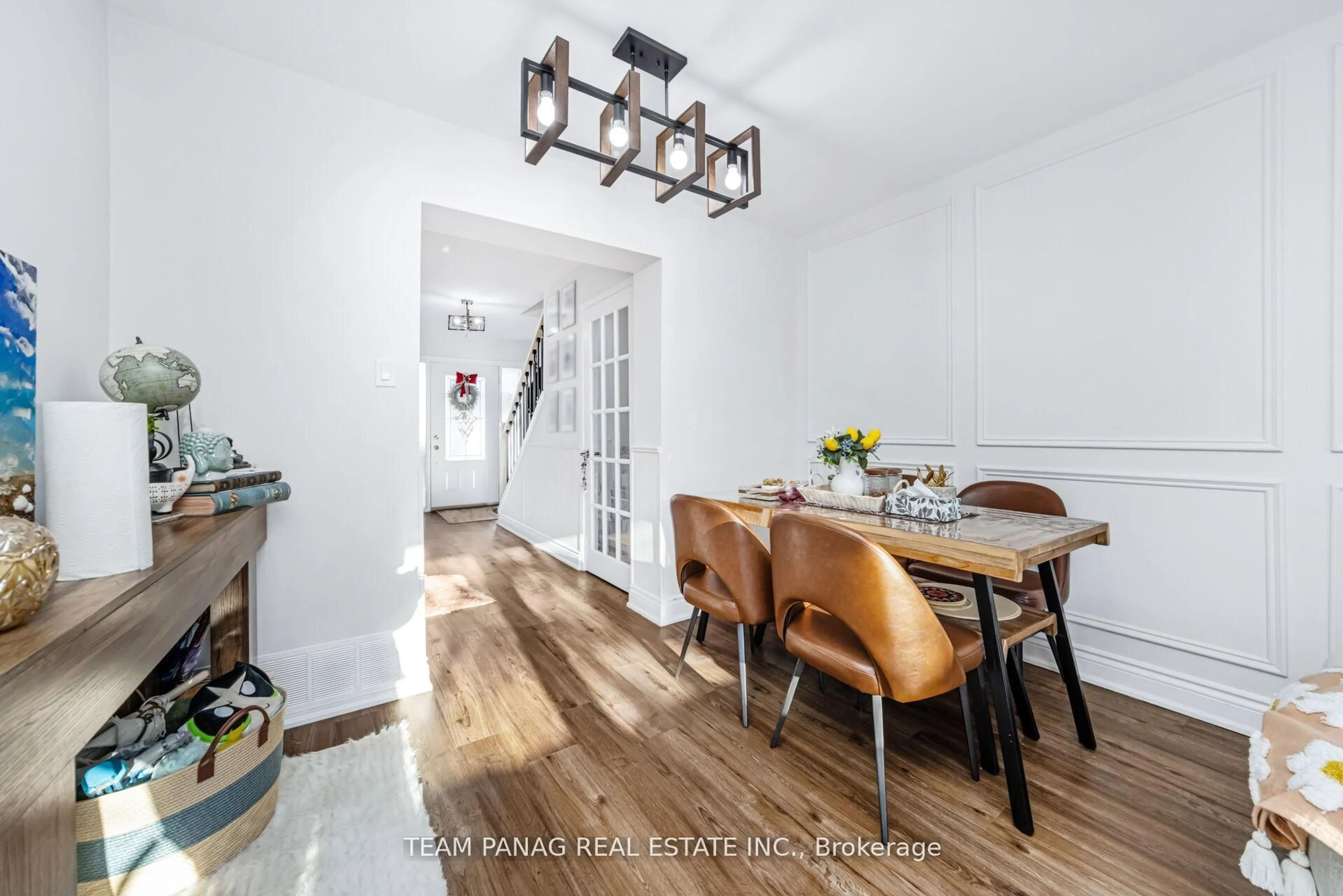 Dining room, wood/laminate floor for 273 Hansen Rd, Brampton Ontario L6V 2T5