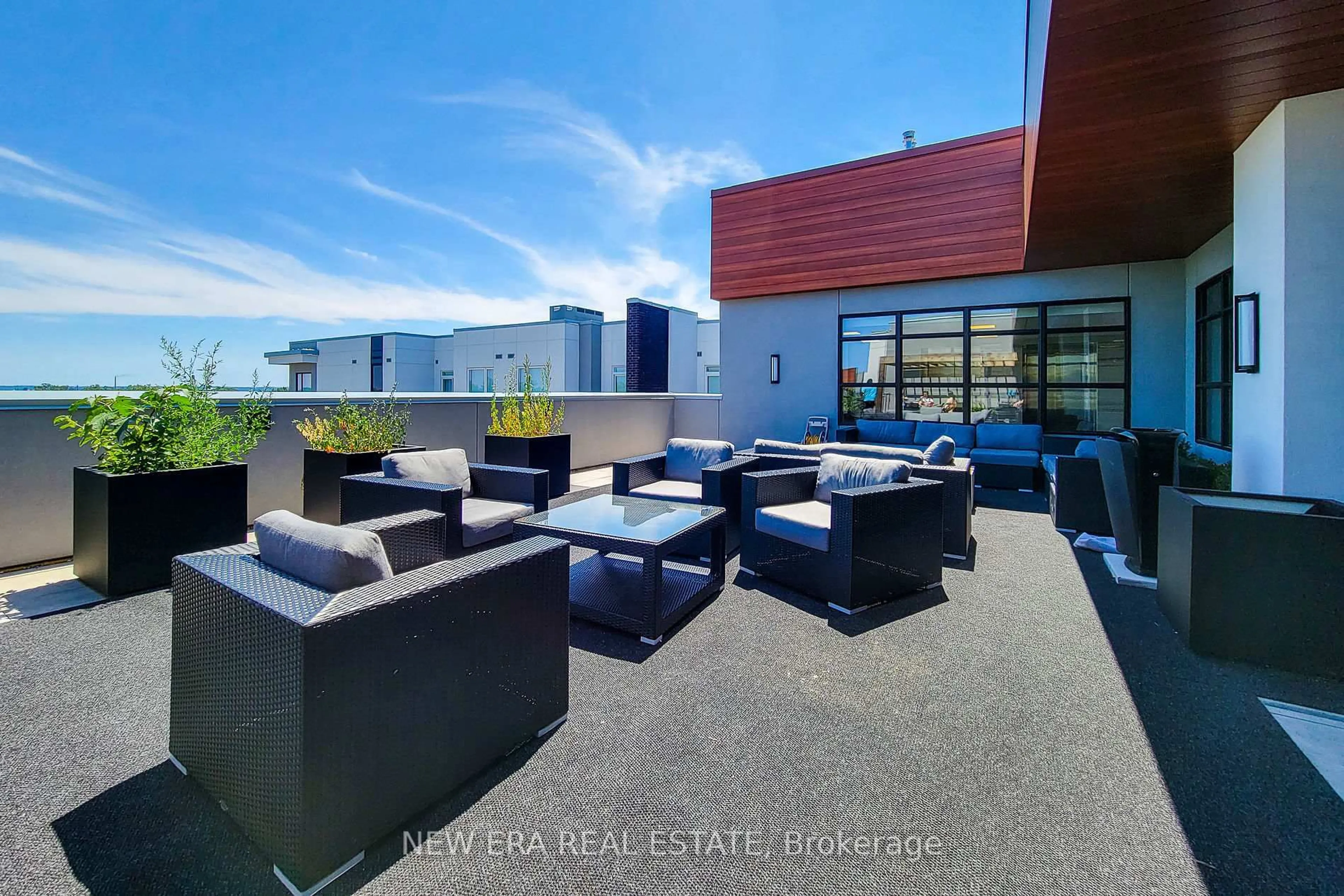 Patio, unknown for 320 Plains Rd #212, Burlington Ontario L7T 2C8