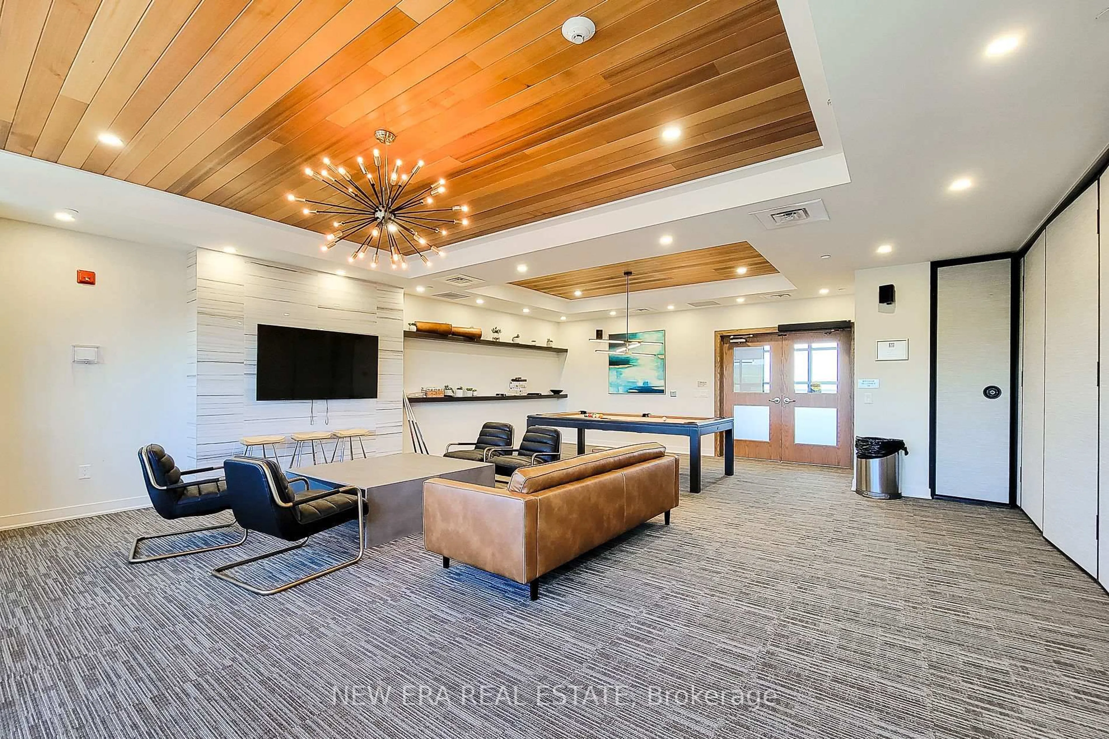 Unknown for 320 Plains Rd #212, Burlington Ontario L7T 2C8