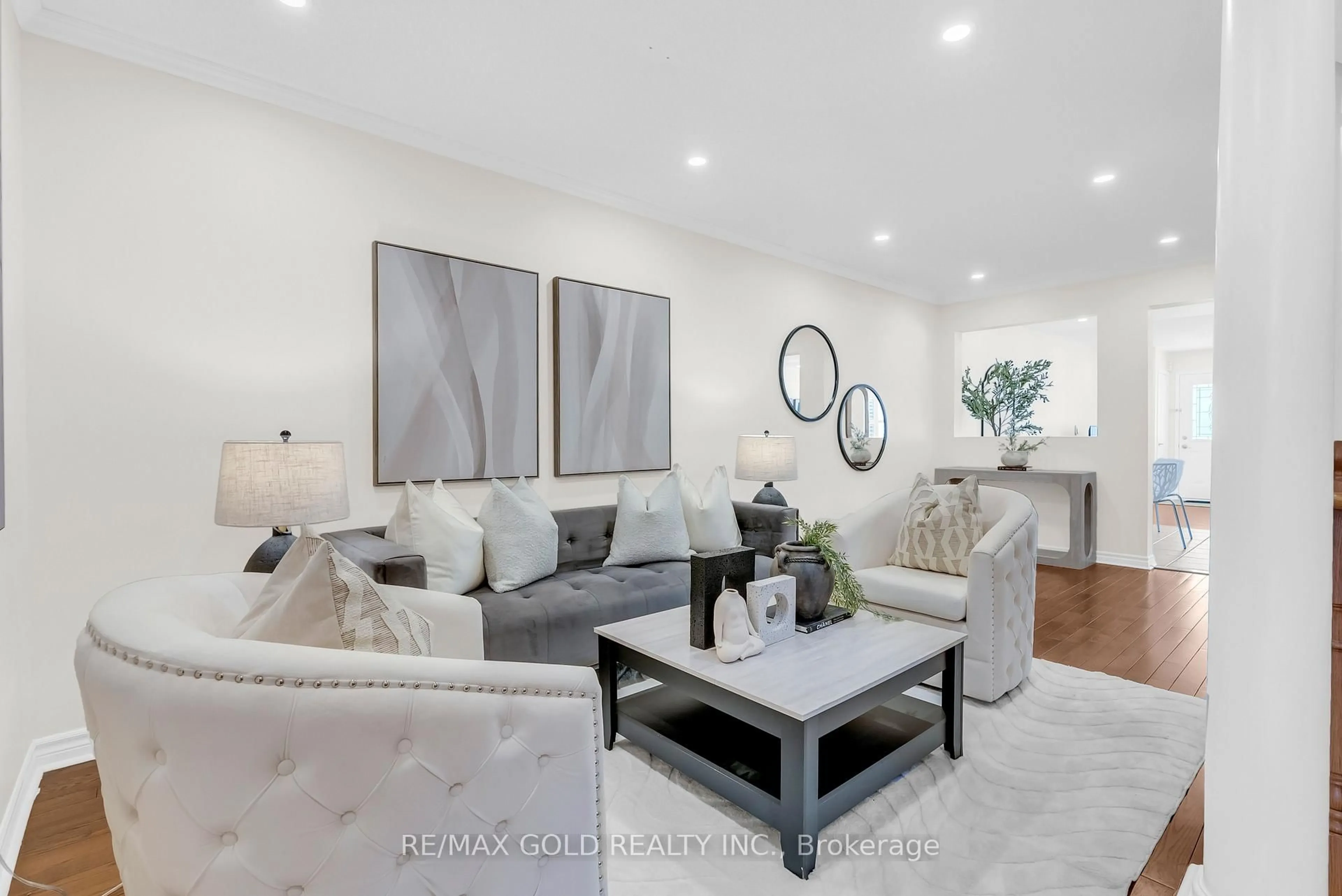 Living room with furniture, unknown for 1322 Mowat Lane, Milton Ontario L9T 6C2