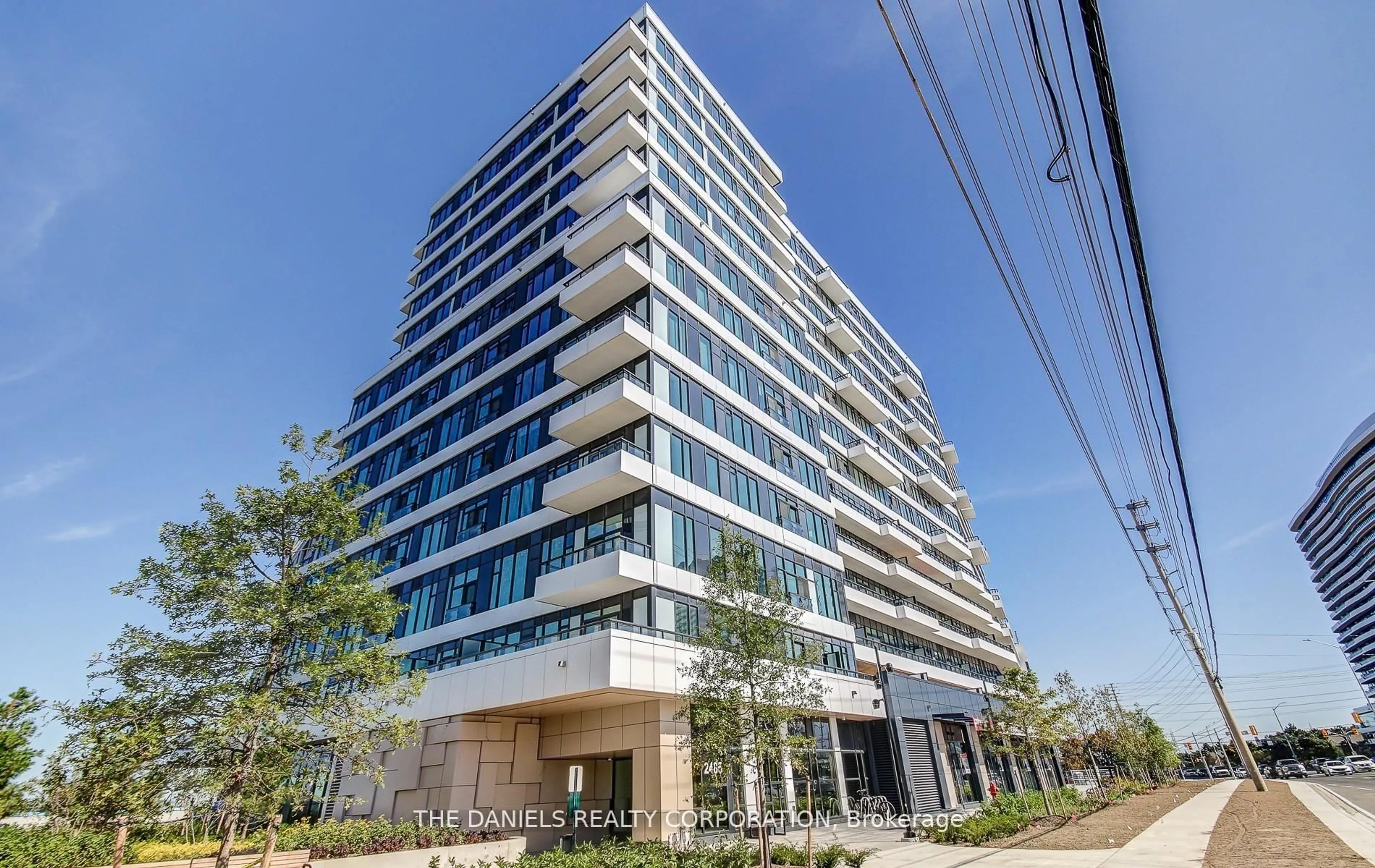 Indoor foyer for 2485 Eglinton Ave #702, Mississauga Ontario L5M 2T1