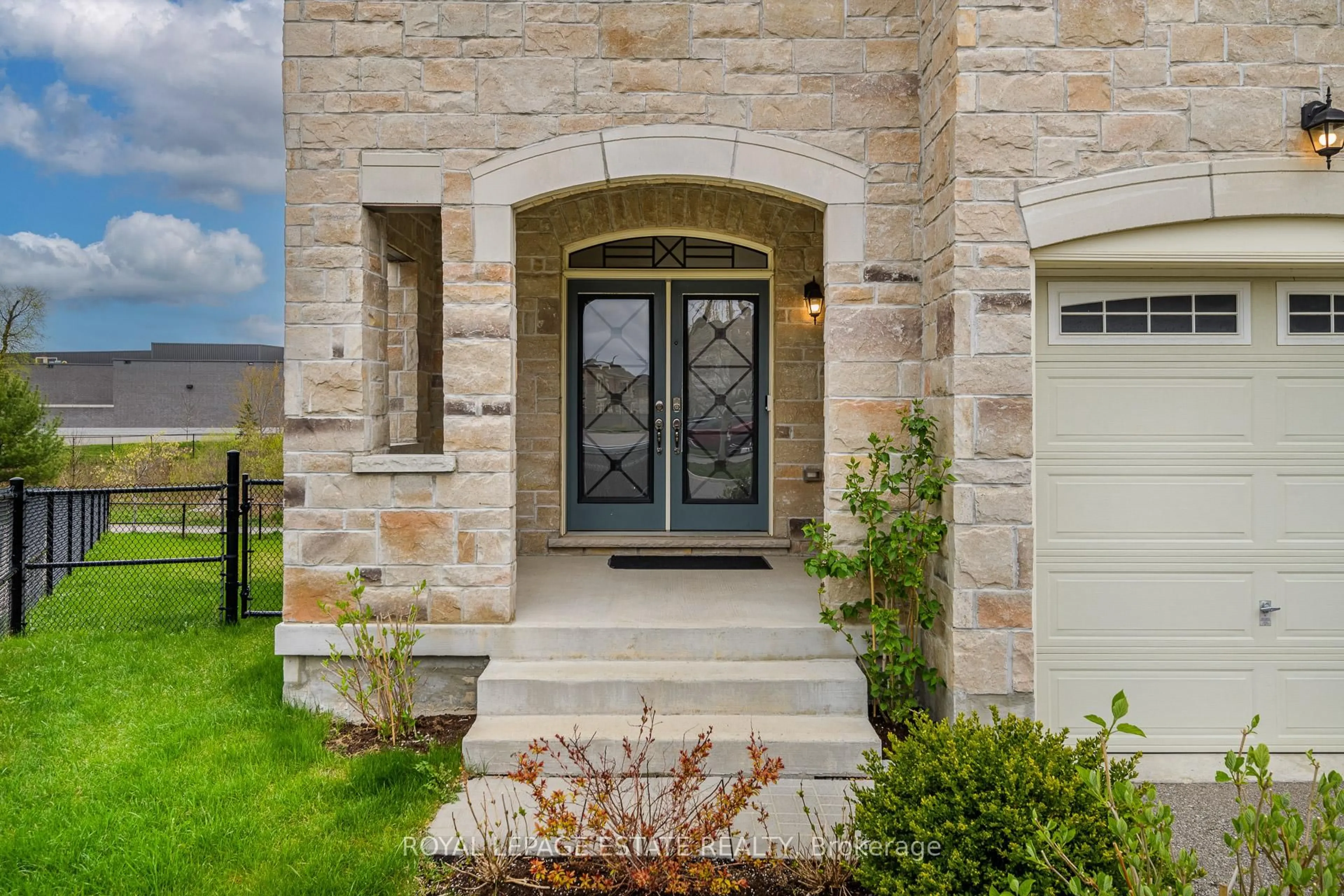 Unknown for 29 Provost Tr, Brampton Ontario L6Y 6E7