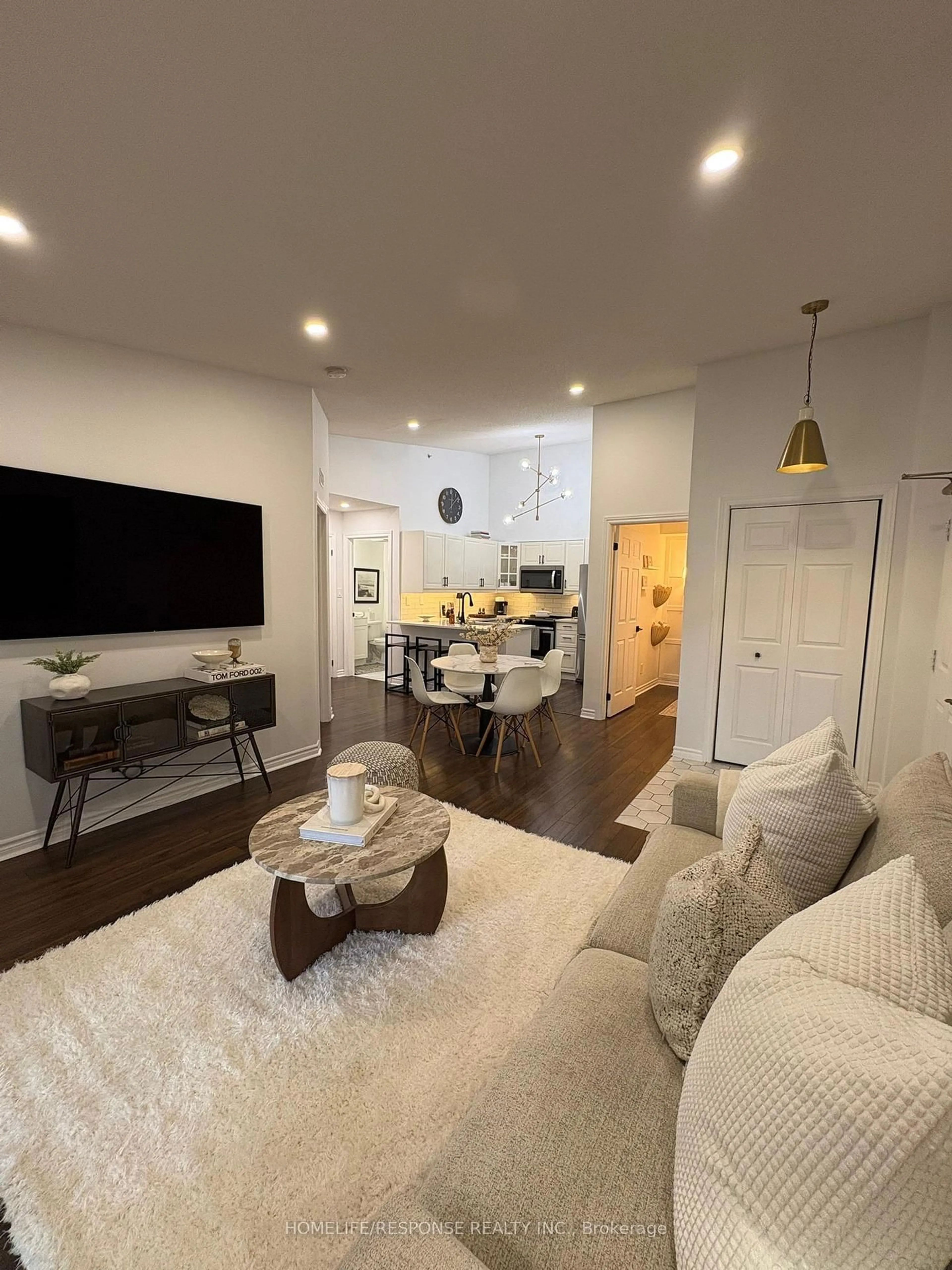 Living room with furniture, unknown for 2075 Appleby Line #408, Burlington Ontario L7L 7H3