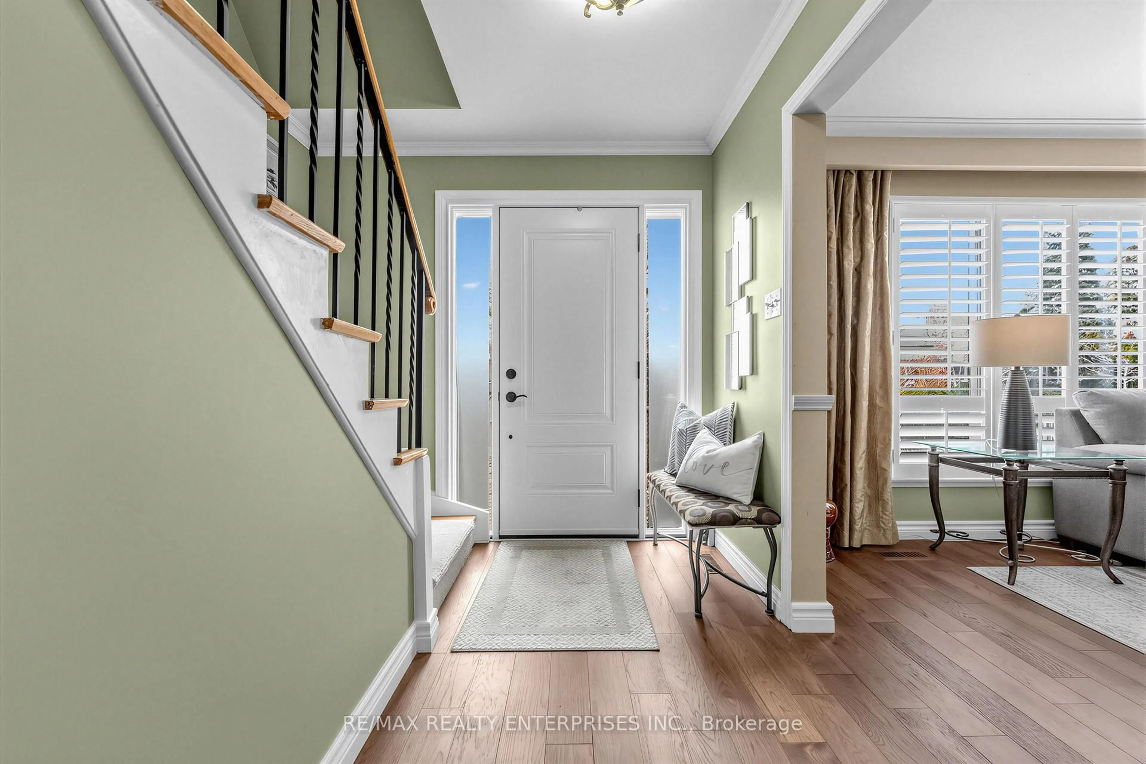Indoor entryway for 426 Bartley Bull Pkwy, Brampton Ontario L6W 2M5