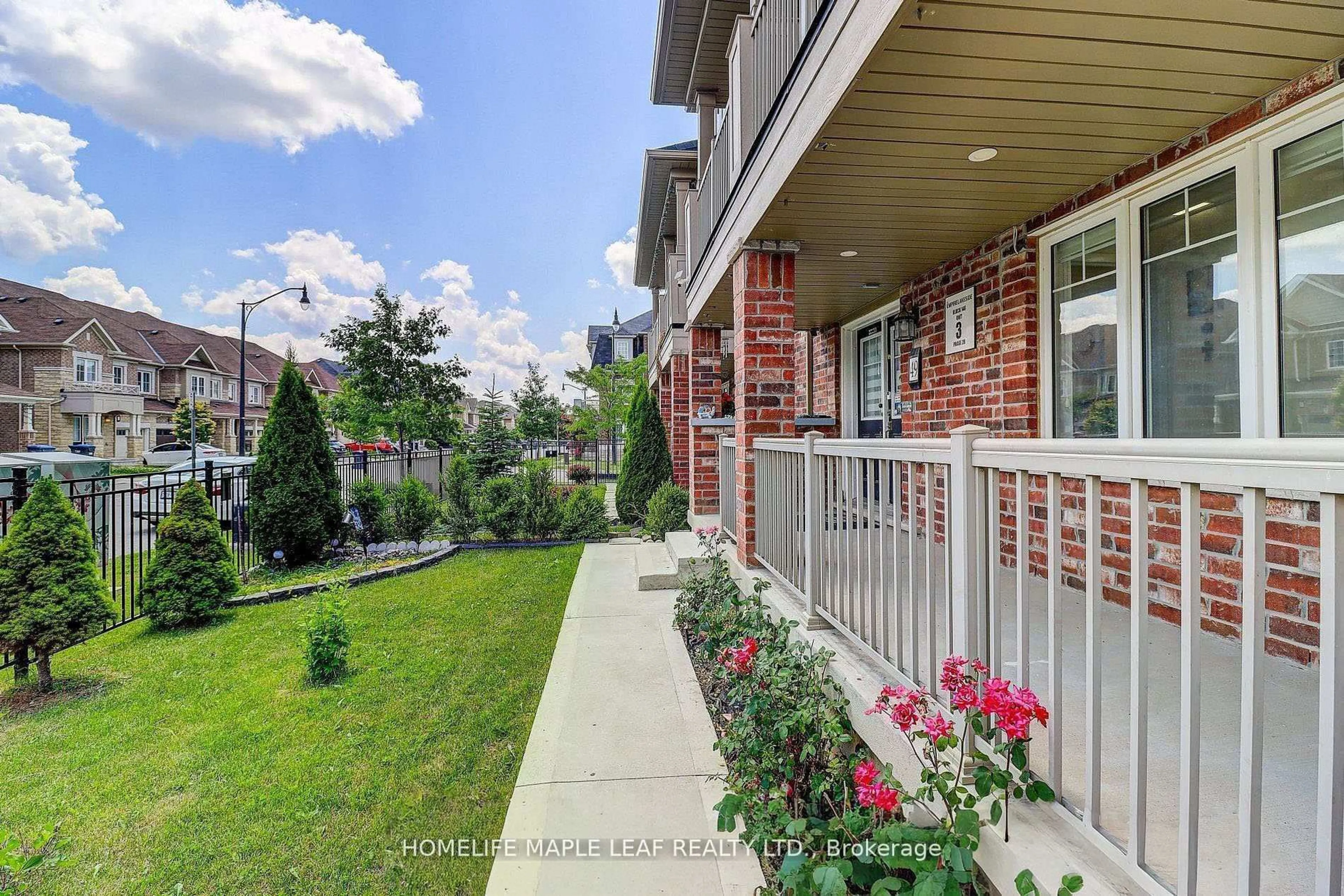 Patio, street for 49 Golden Springs Dr, Brampton Ontario L7A 4N7