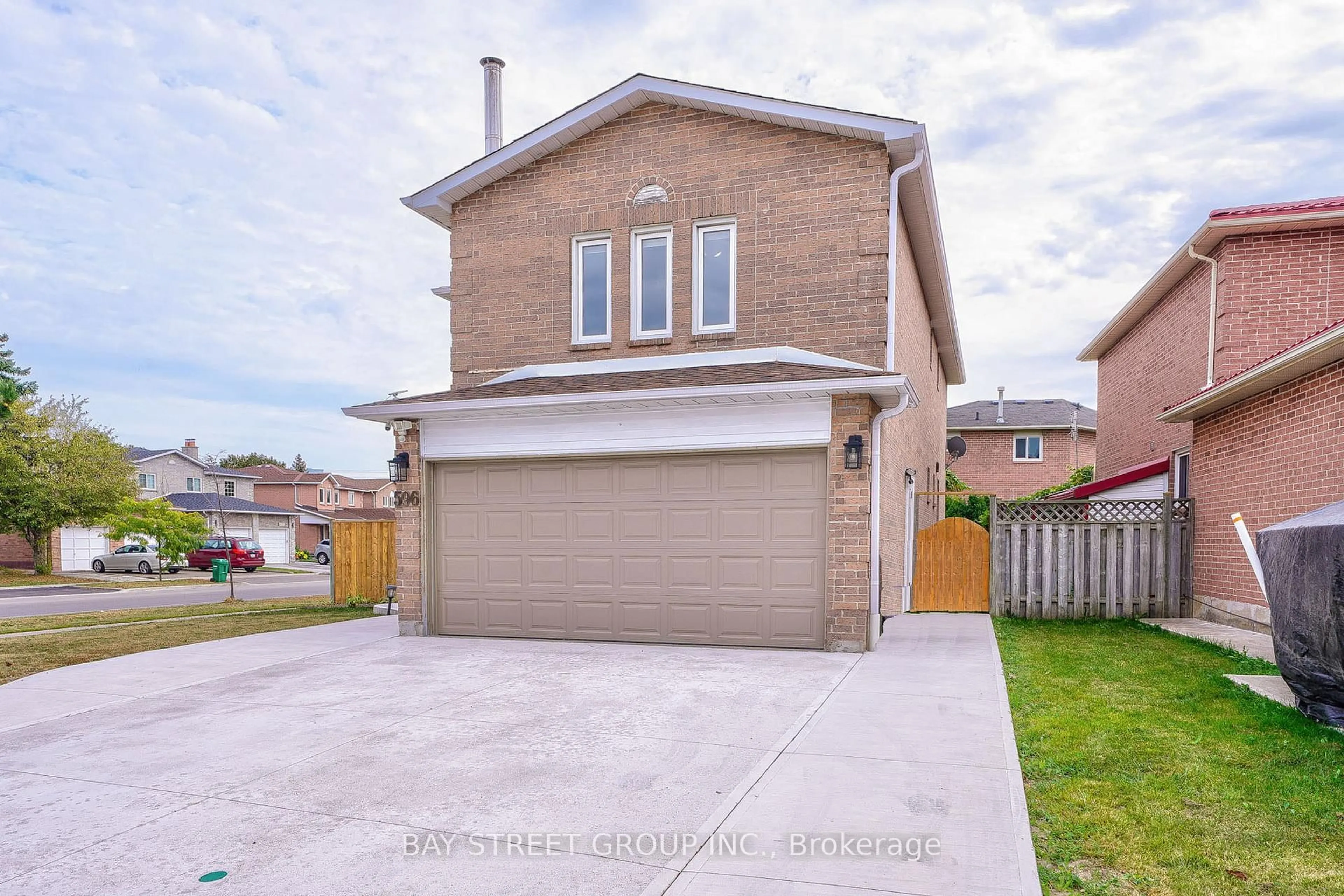 Unknown for 596 CONSTELLATION Dr, Mississauga Ontario L5R 2X3