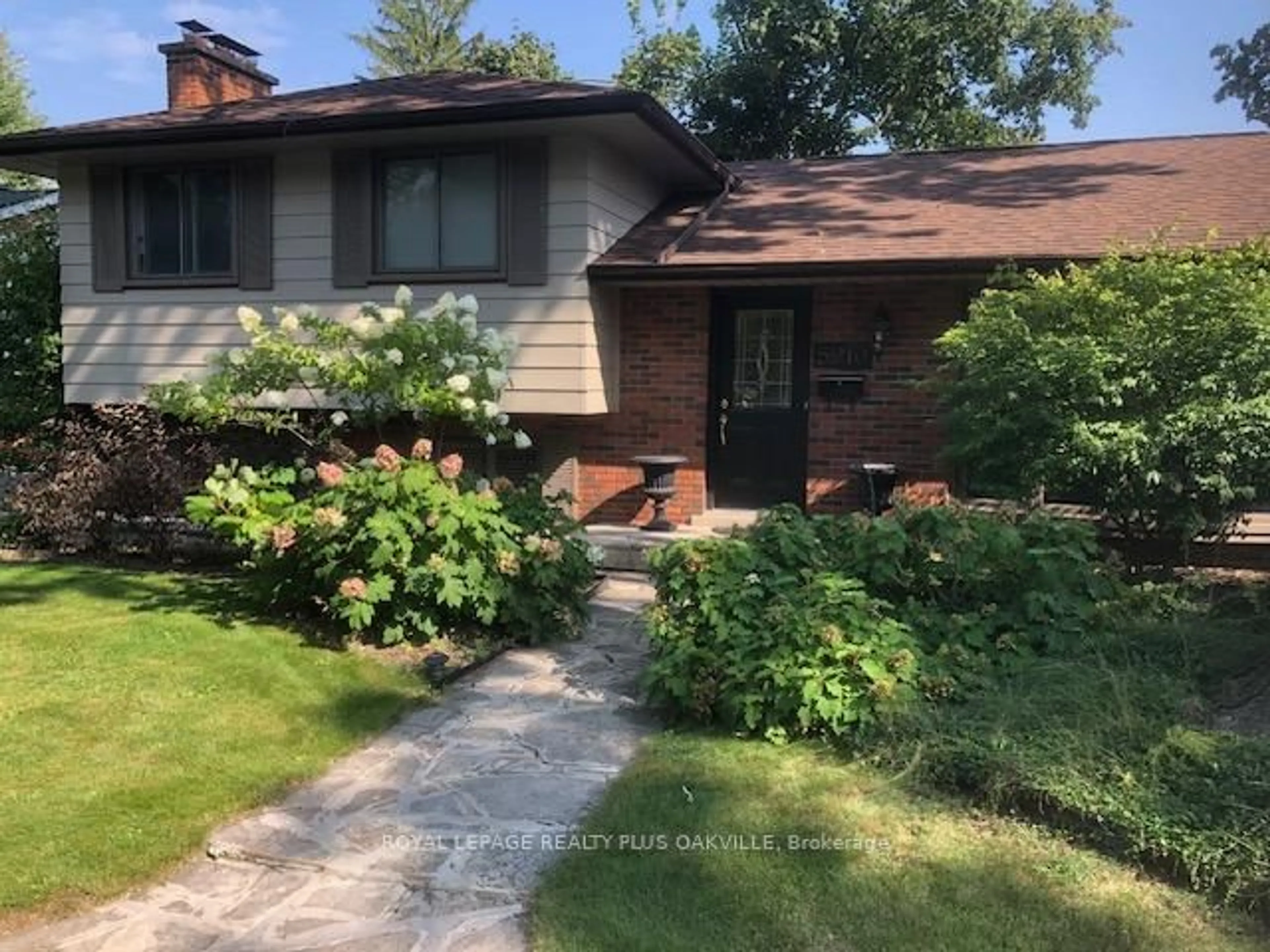 Unknown for 5210 Meadowhill Rd, Burlington Ontario L7L 3L1