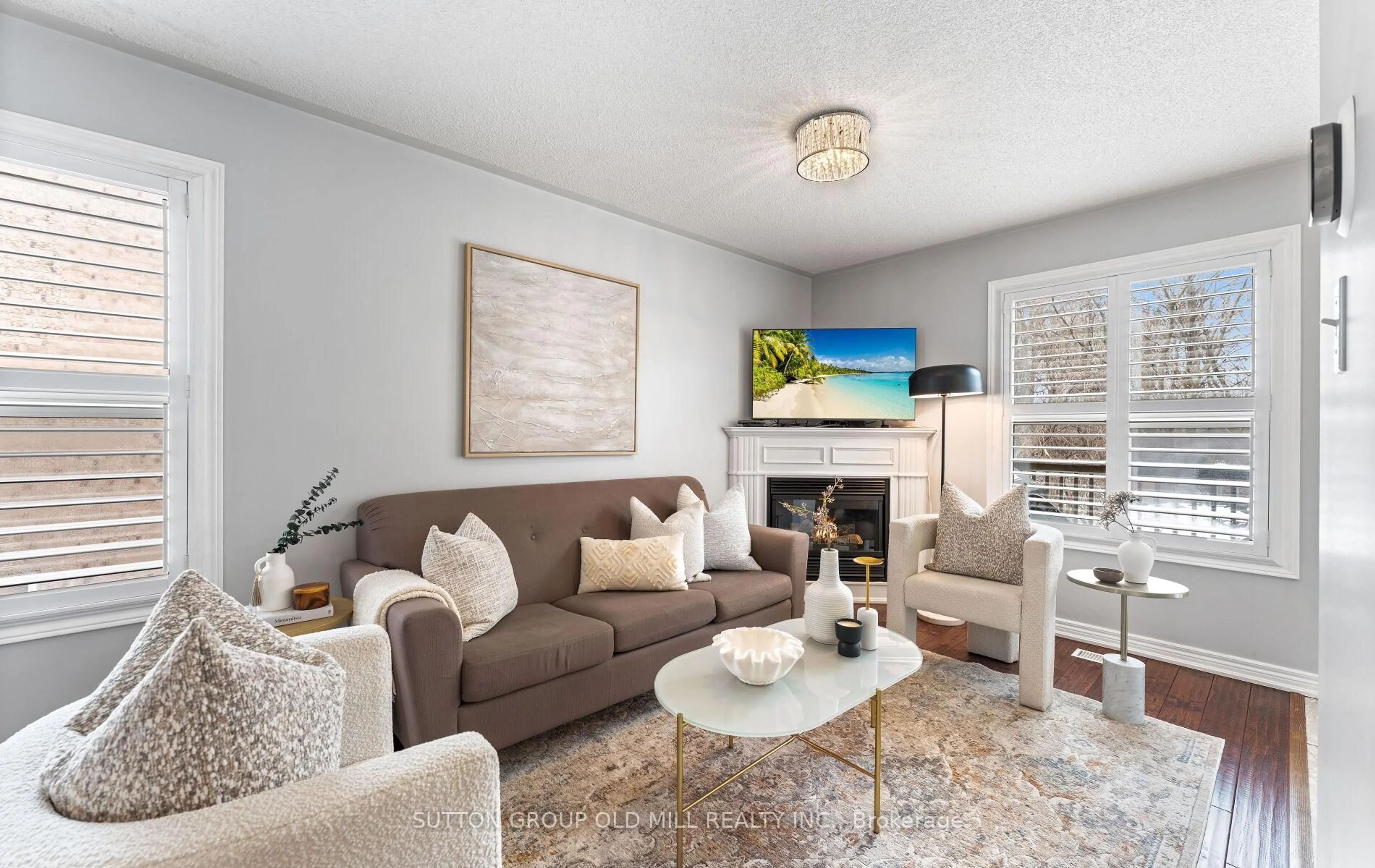 Living room with furniture, unknown for 15 Katrina Crt, Toronto Ontario M6L 3G3