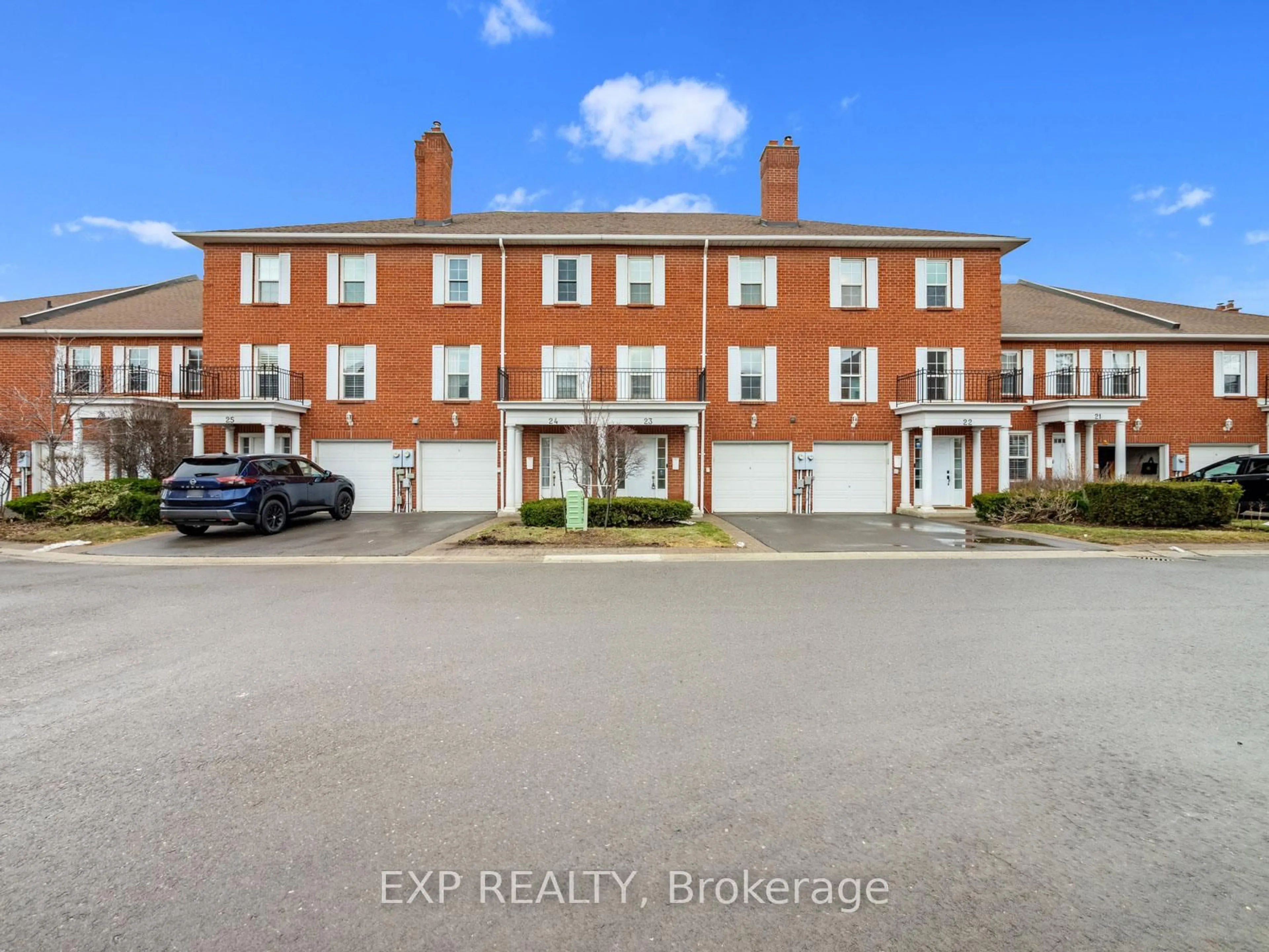 A pic from outside/outdoor area/front of a property/back of a property/a pic from drone, street for 23 Stornwood Crt, Brampton Ontario L6W 4H6
