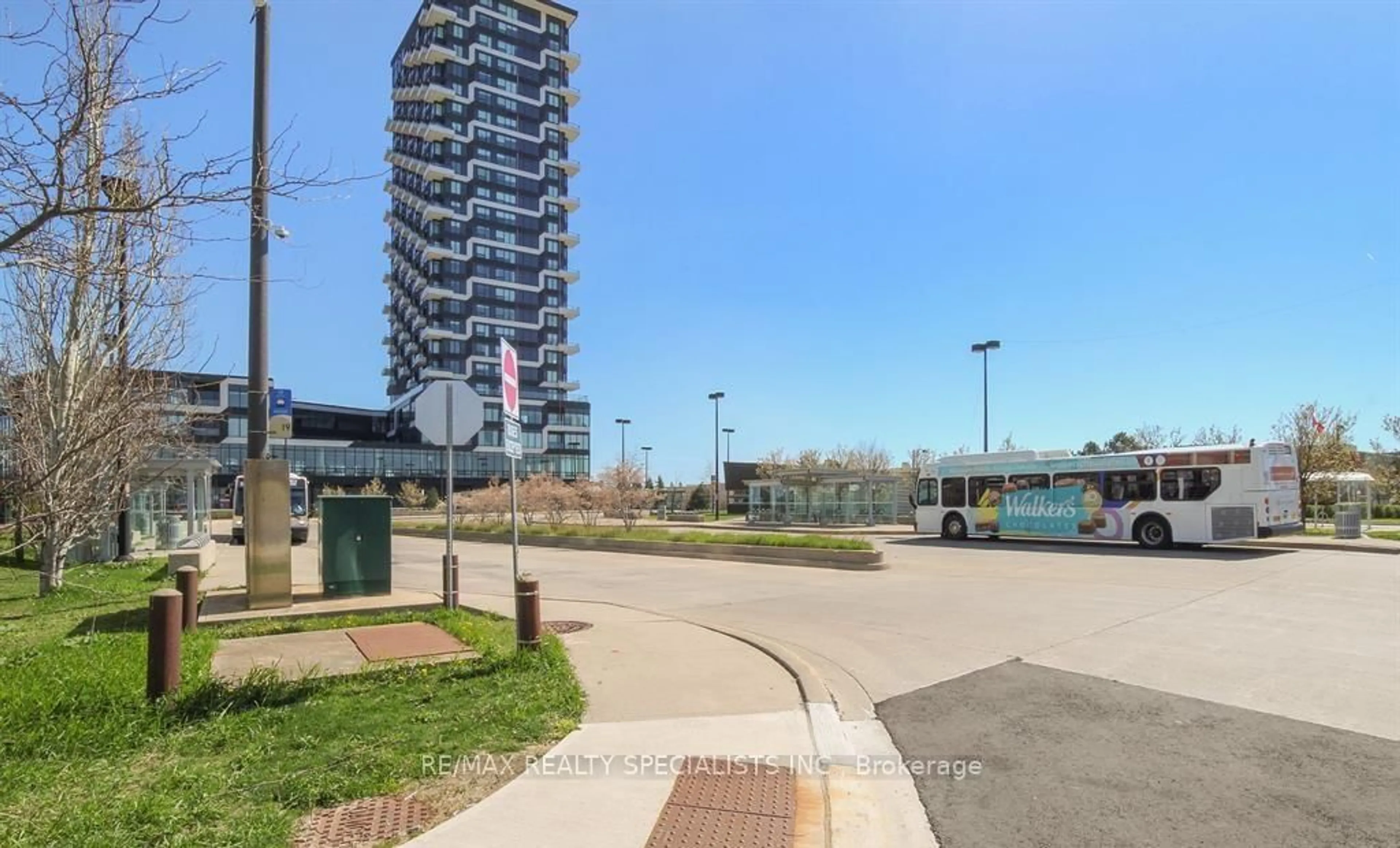 Unknown for 2489 Taunton Rd #1417, Oakville Ontario L6H 3R9