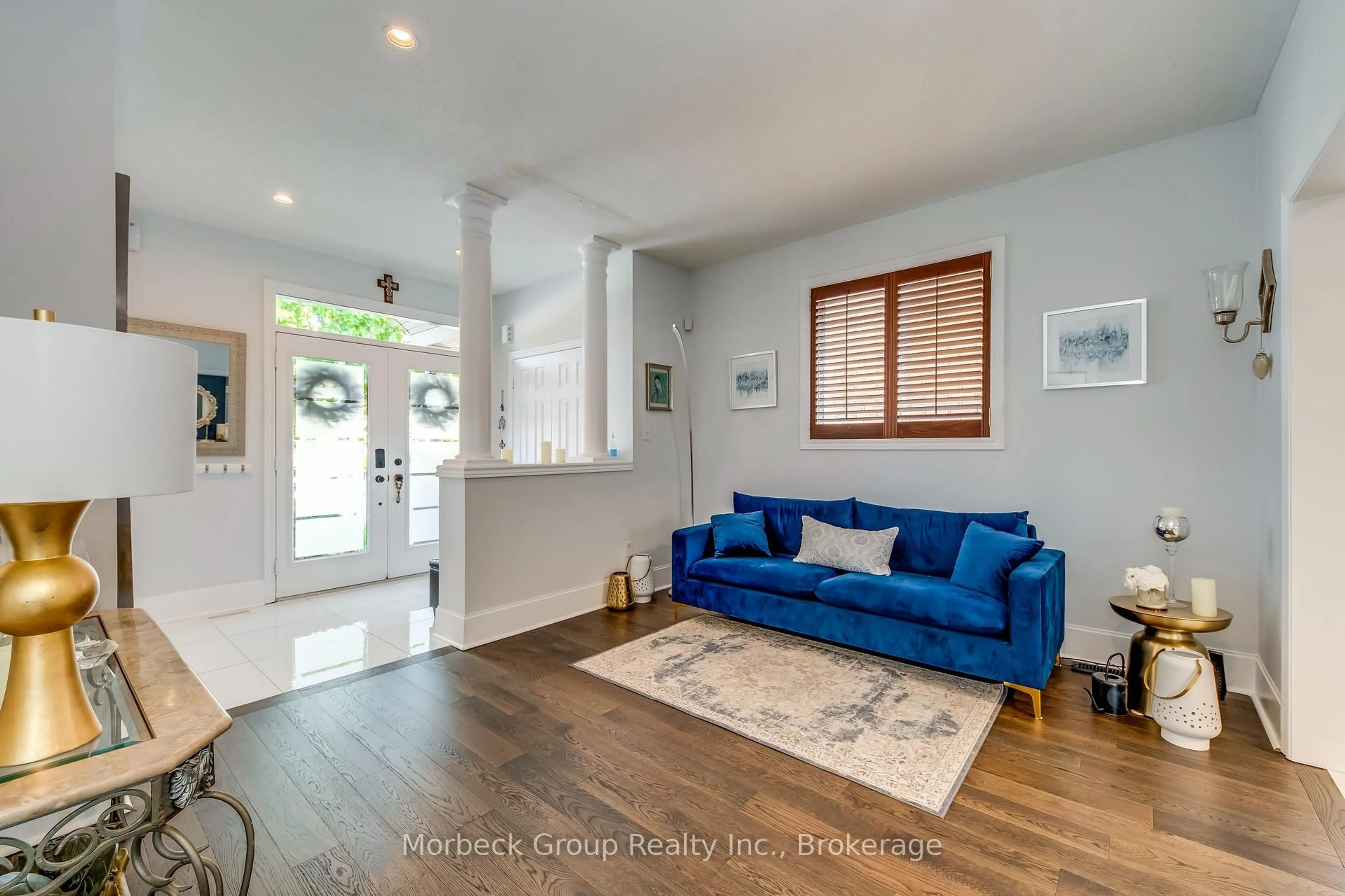 Indoor entryway for 1436 Gulledge Tr, Oakville Ontario L6M 3Z8