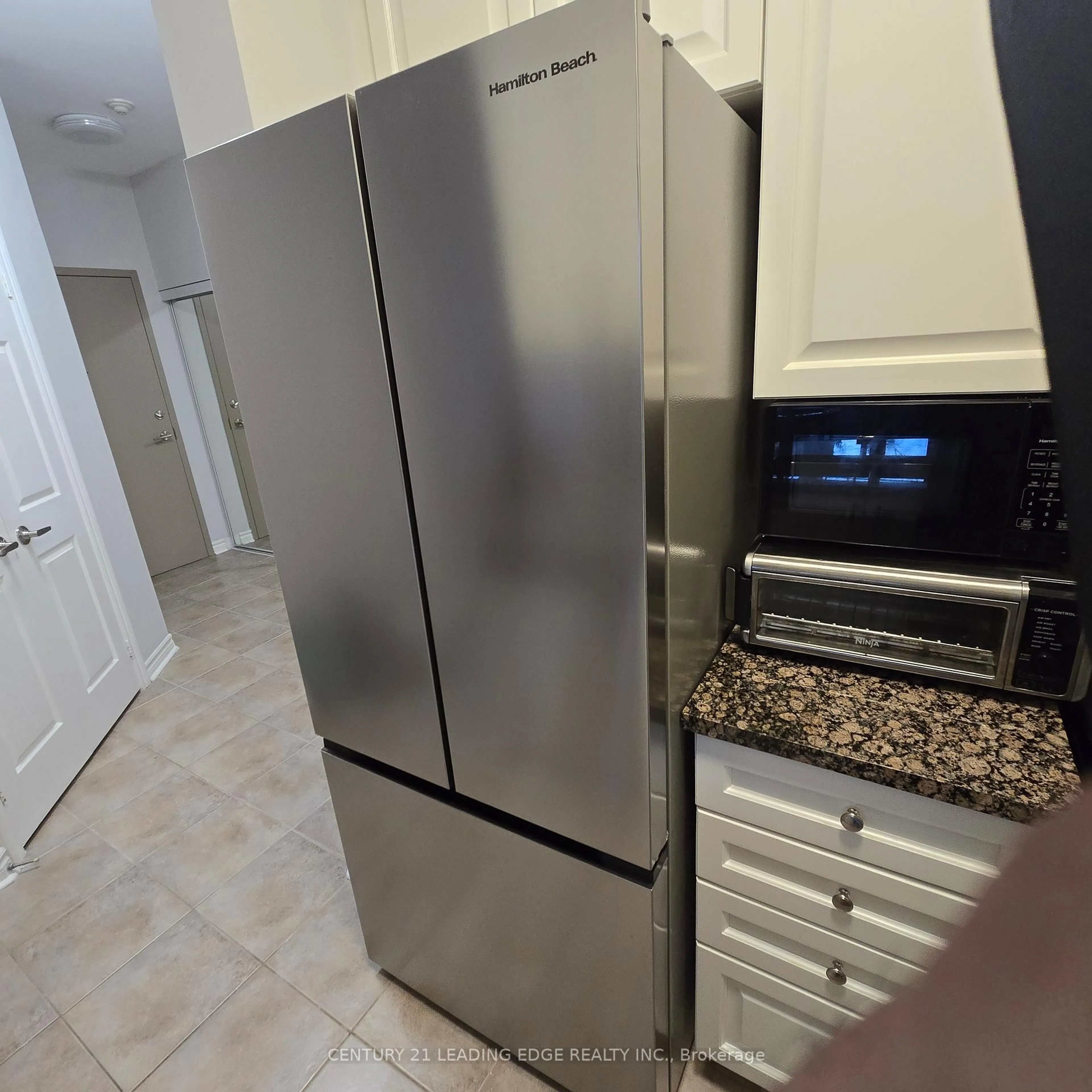 Standard kitchen, unknown for 2325 Central Park Dr #103, Oakville Ontario L6H 0E2