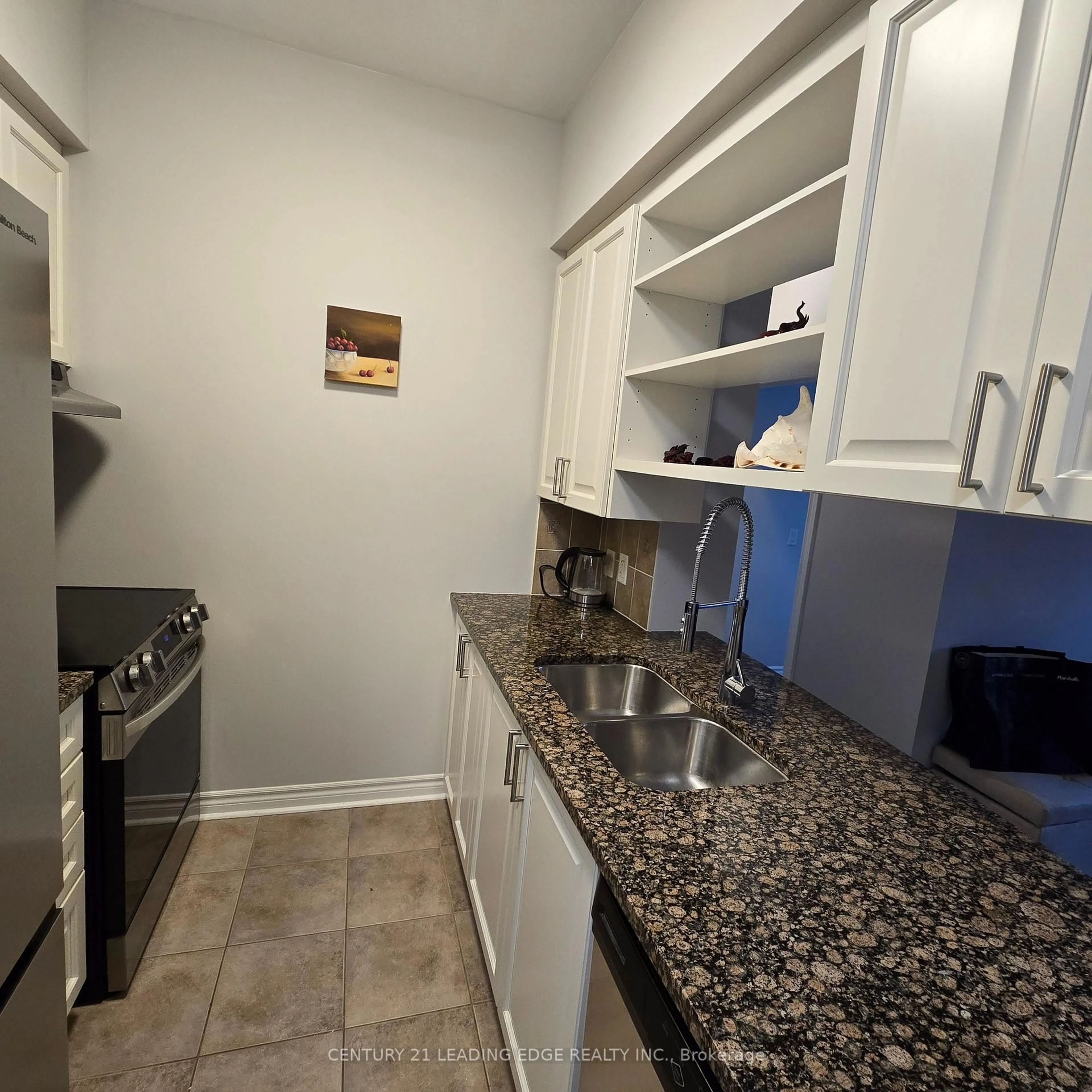 Standard kitchen, ceramic/tile floor for 2325 Central Park Dr #103, Oakville Ontario L6H 0E2