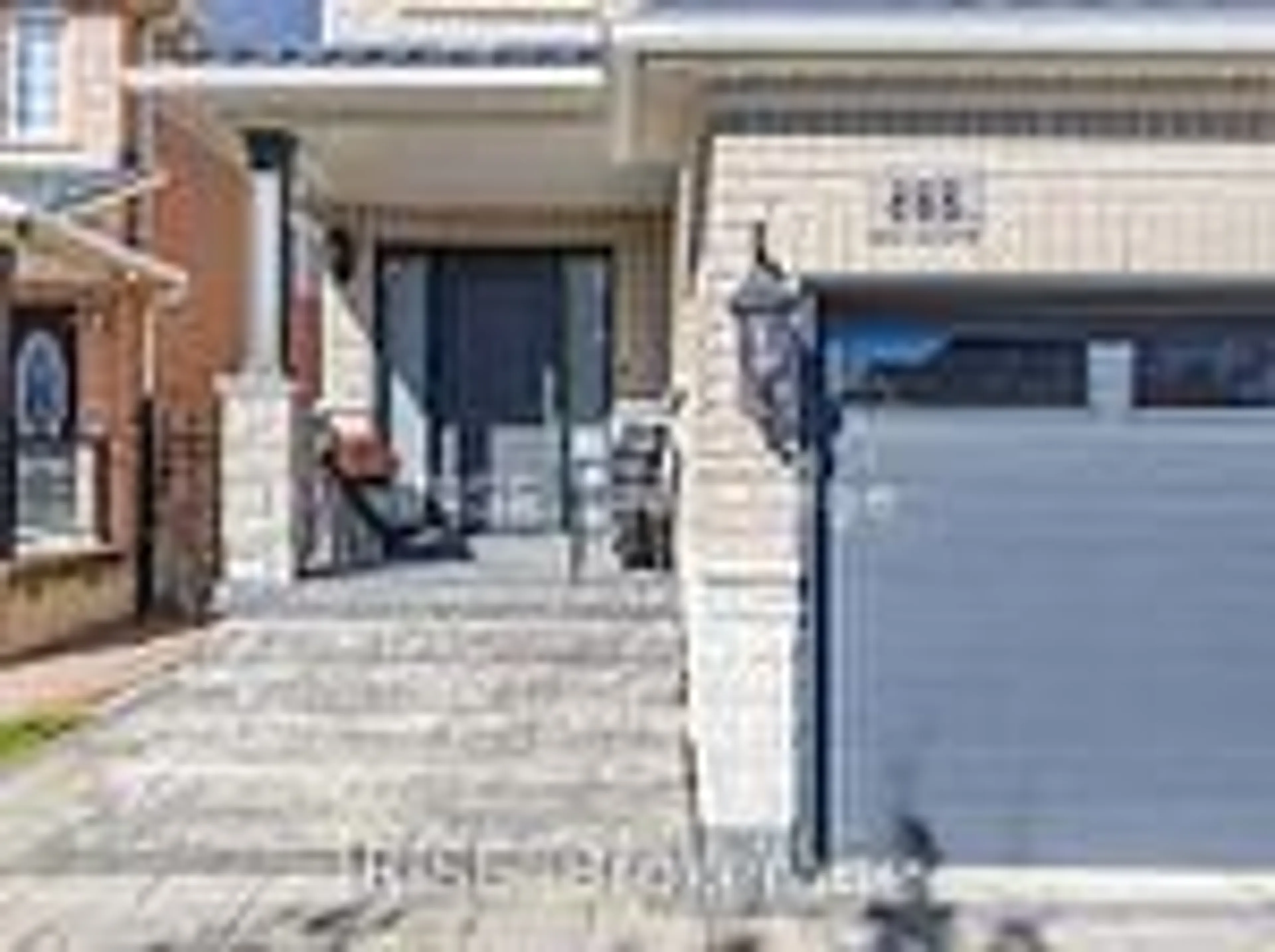 Home with brick exterior material, street for 855 Knotty Pine Grve, Mississauga Ontario L5W 1K2