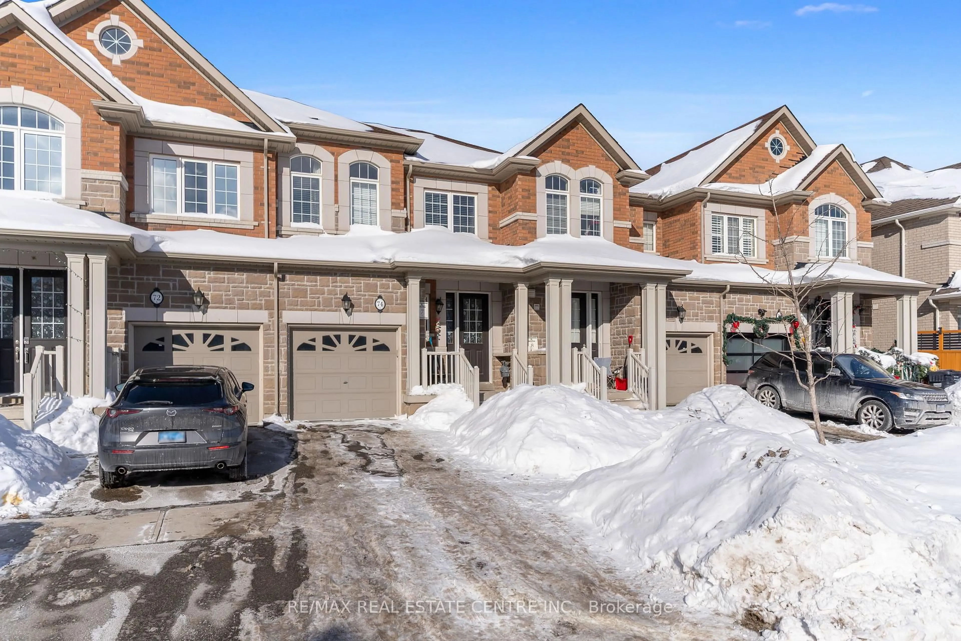 Home with brick exterior material, street for 74 Ivor Cres, Brampton Ontario L7A 4L7