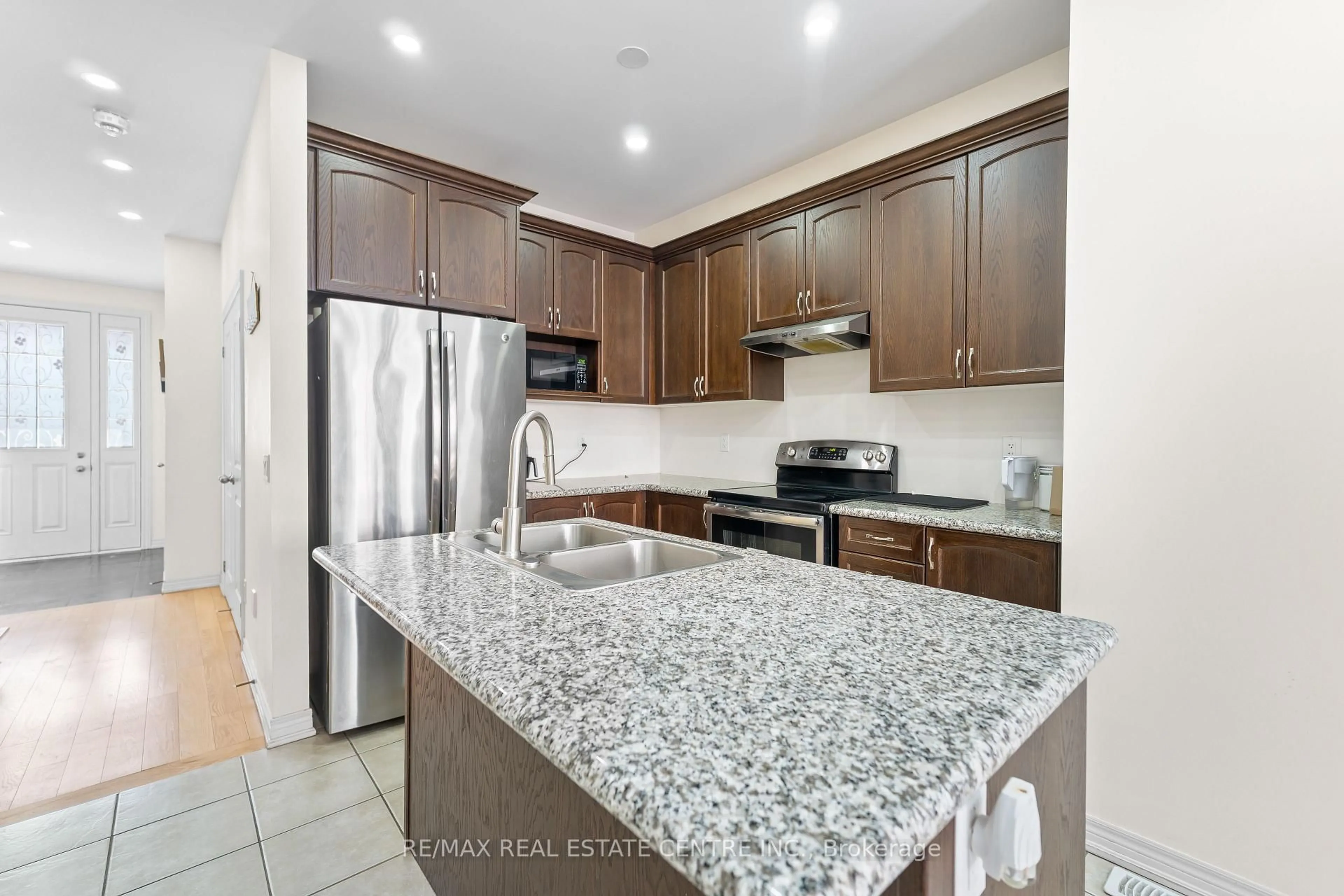 Unknown for 74 Ivor Cres, Brampton Ontario L7A 4L7