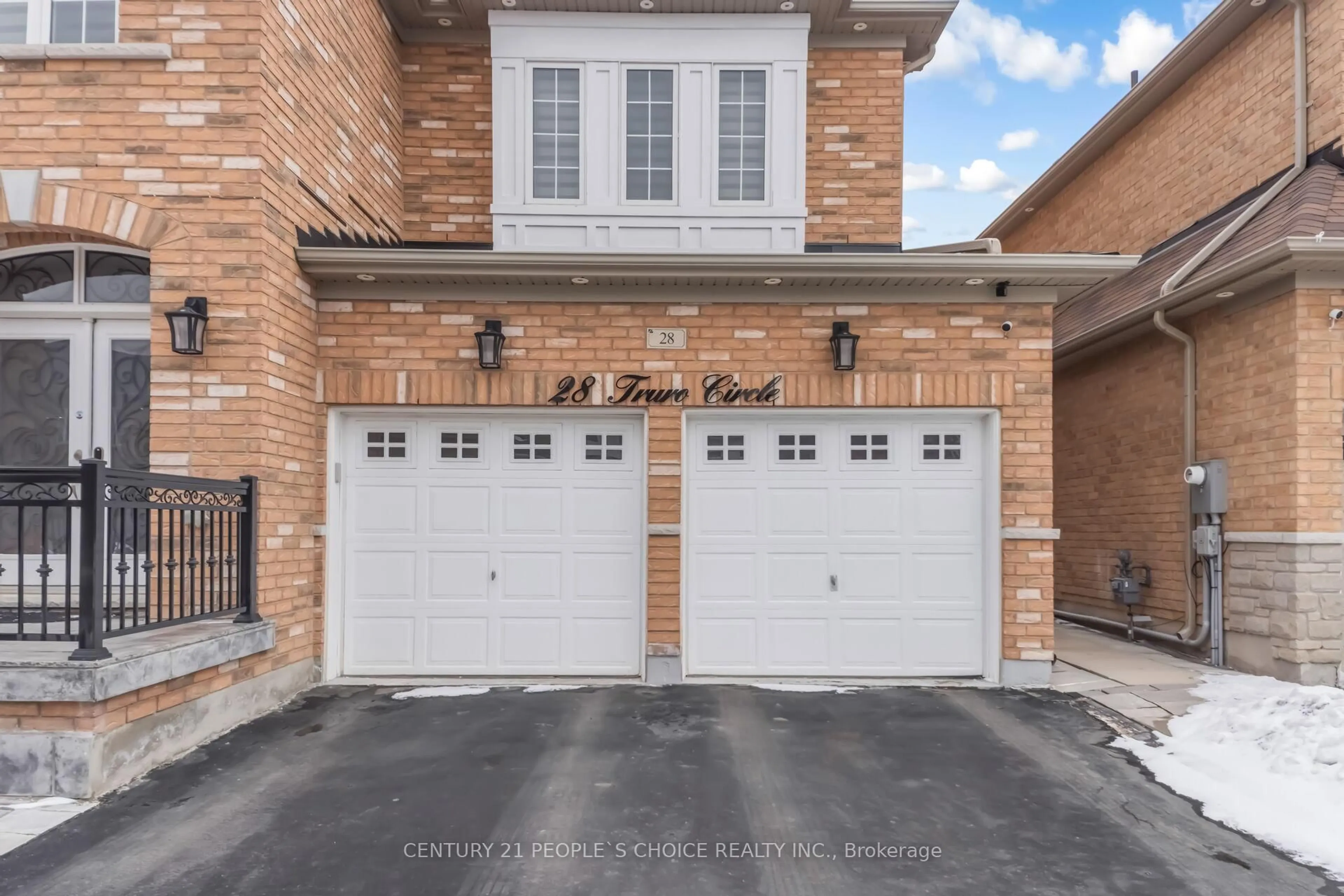 Home with brick exterior material, street for 28 Truro Circ, Brampton Ontario L7A 4E5