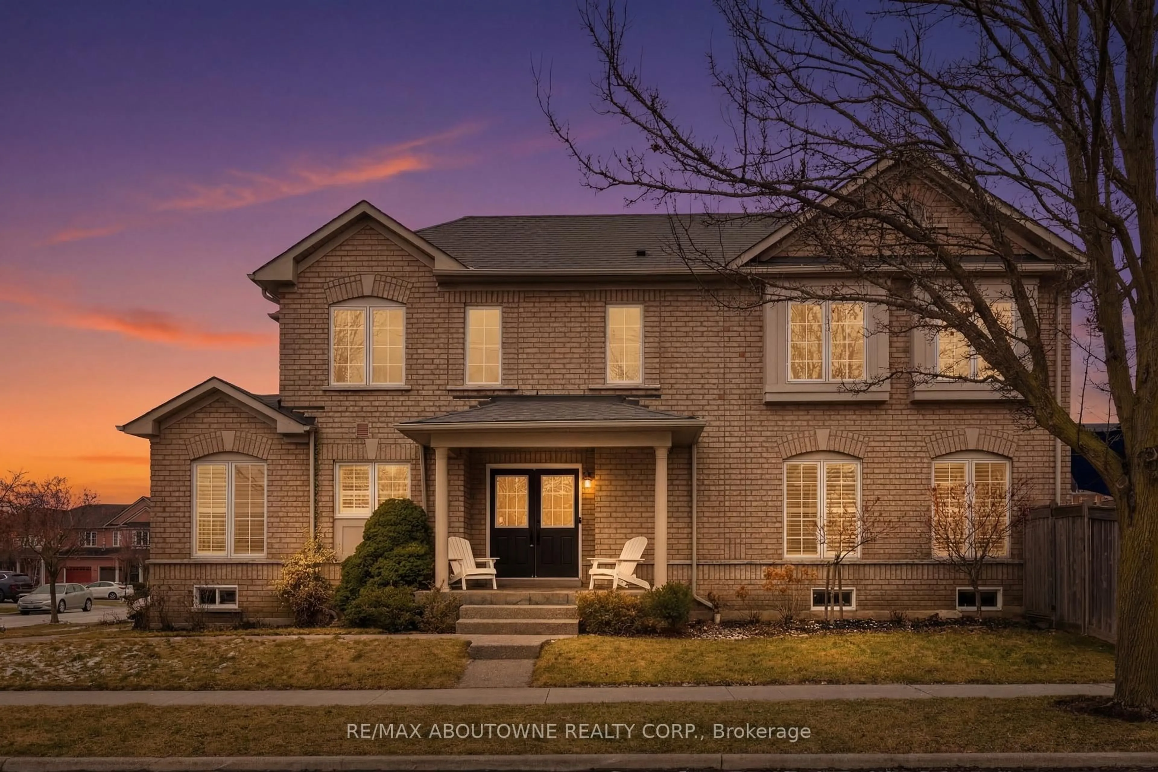 Home with brick exterior material, building for 5655 Adele Rd, Burlington Ontario L7L 6X2