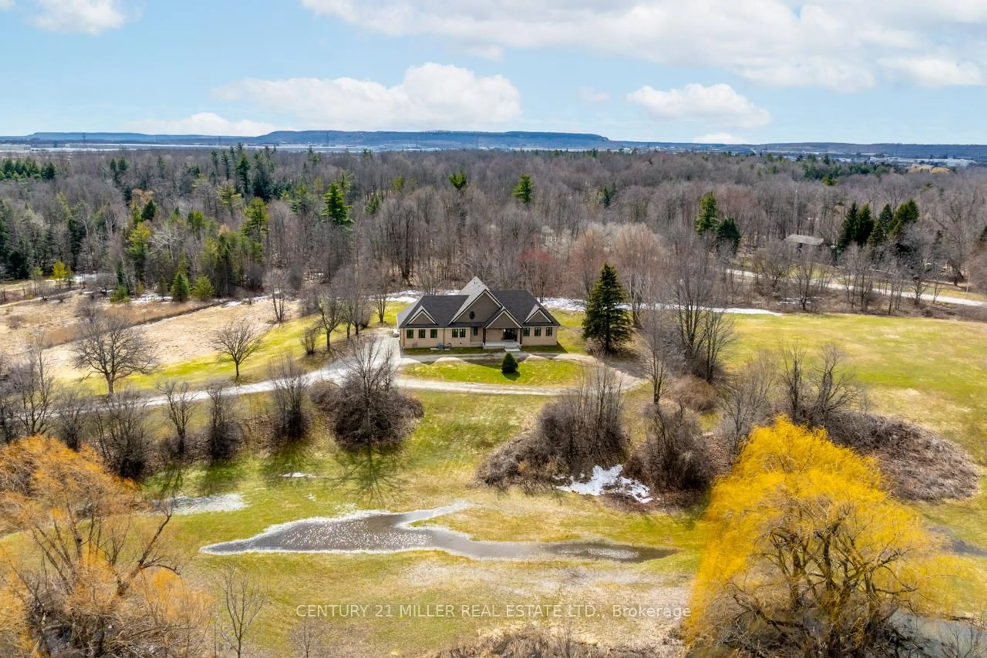 A pic from outside/outdoor area/front of a property/back of a property/a pic from drone, unknown for 8656 Esquesing Line, Milton Ontario L9T 9E2