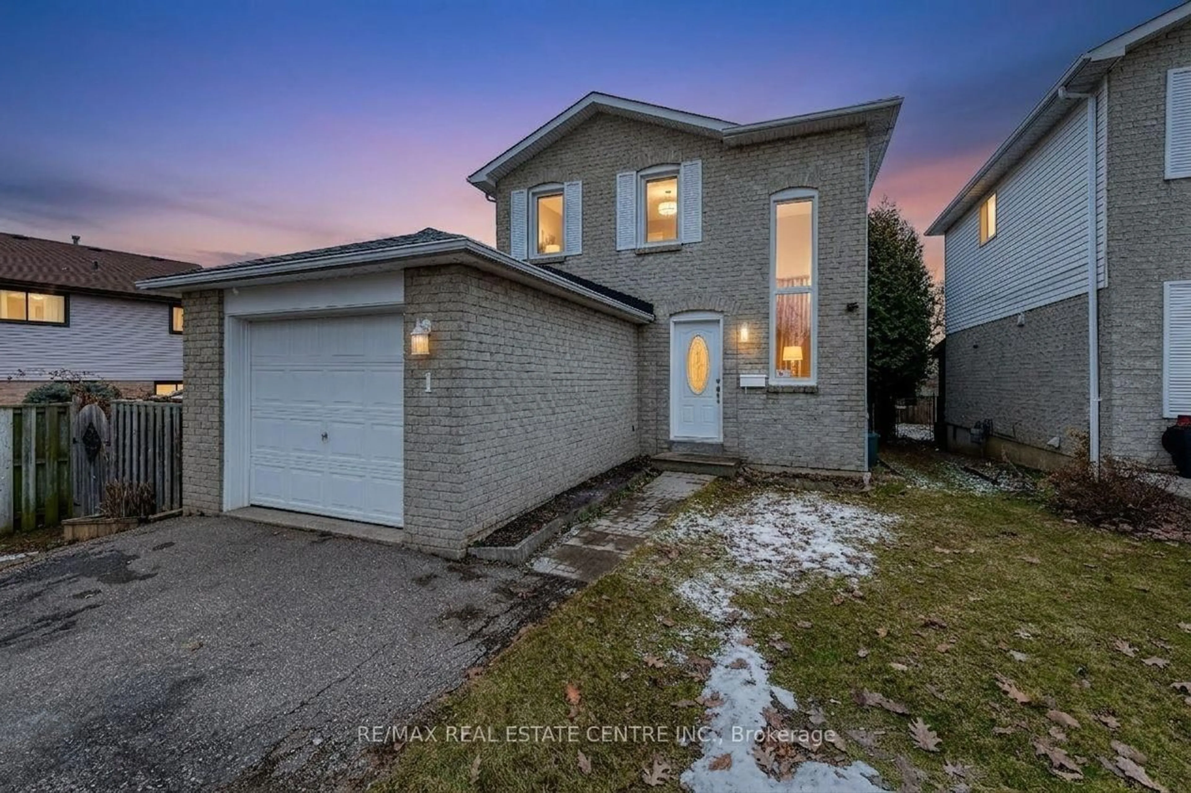 A pic from outside/outdoor area/front of a property/back of a property/a pic from drone, street for 1 Northgate Blvd, Brampton Ontario L6S 4G6