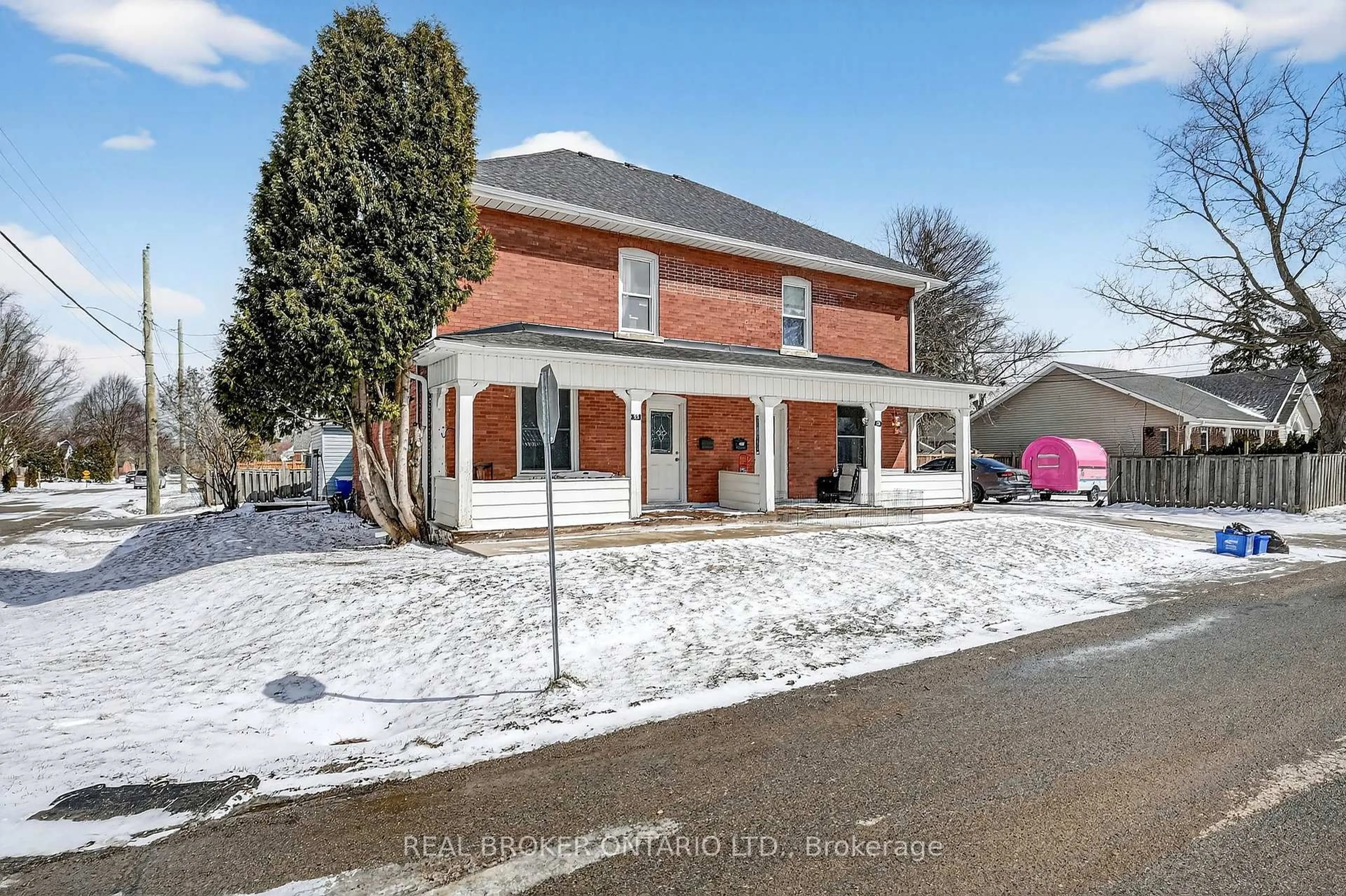 Home with brick exterior material, street for 53-55 Wellington St, Halton Hills Ontario L7J 2H1