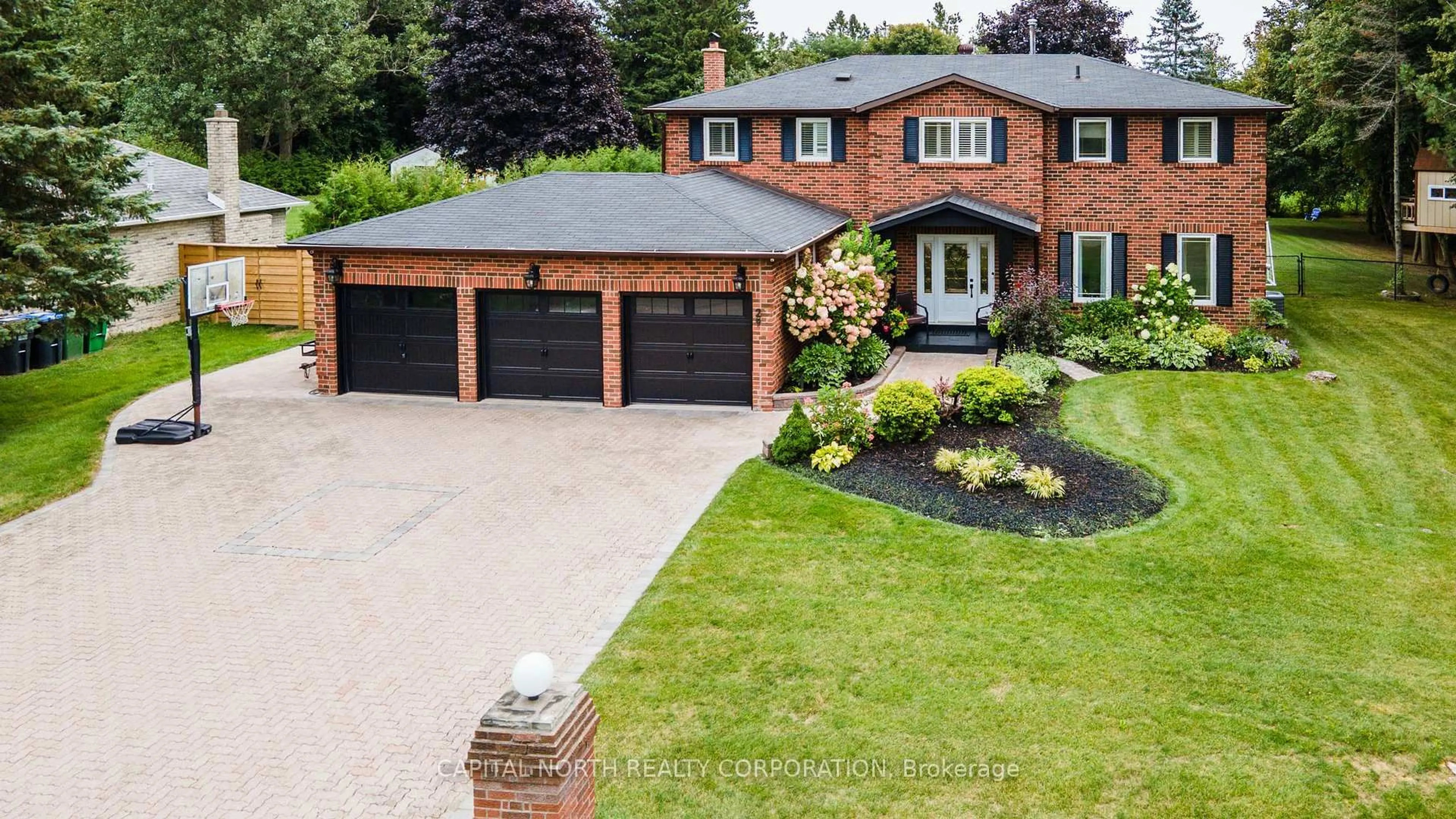 Home with brick exterior material, street for 29 Hayleyvale Rd, Caledon Ontario L7K 0X5