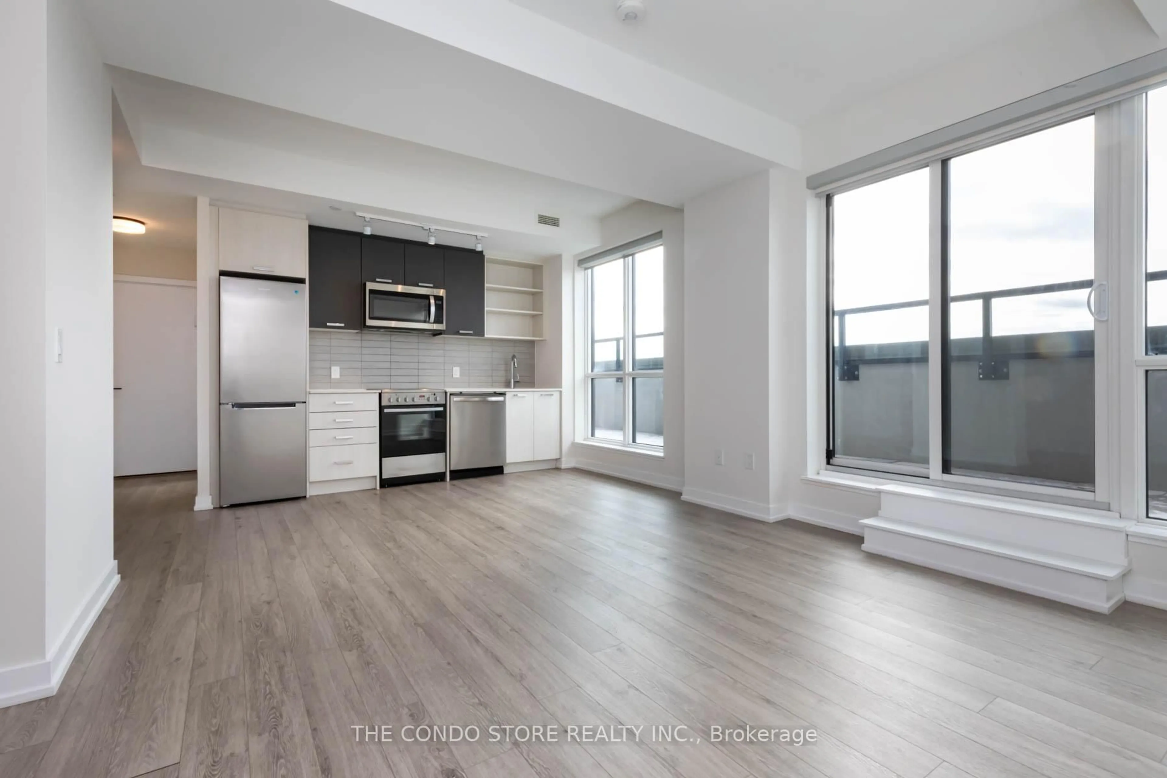 Unknown for 2300 St. Clair Ave #905, Toronto Ontario M6N 1K8