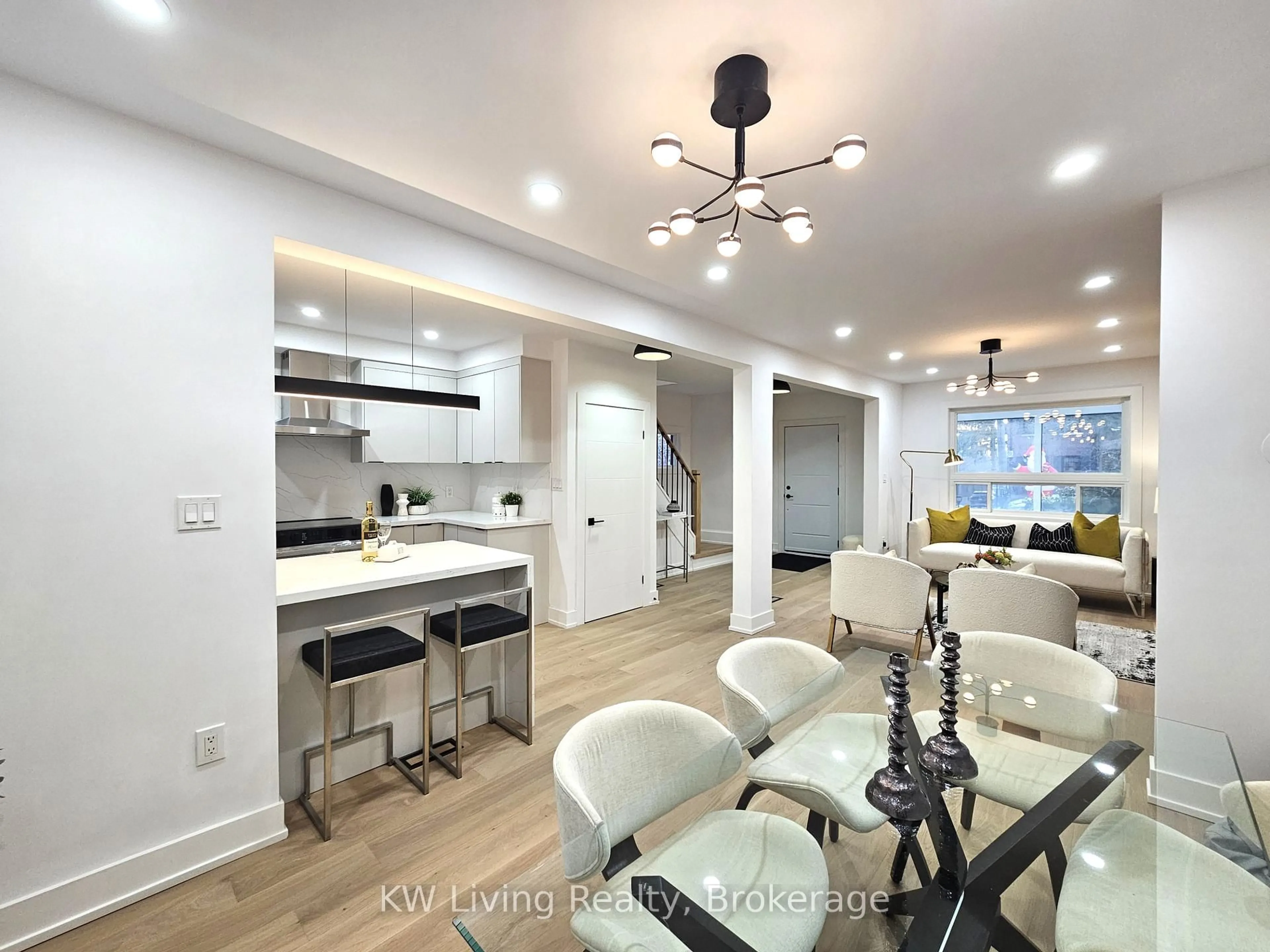 Open concept kitchen, ceramic/tile floor for 113 Humbercrest Blvd, Toronto Ontario M6S 4L4