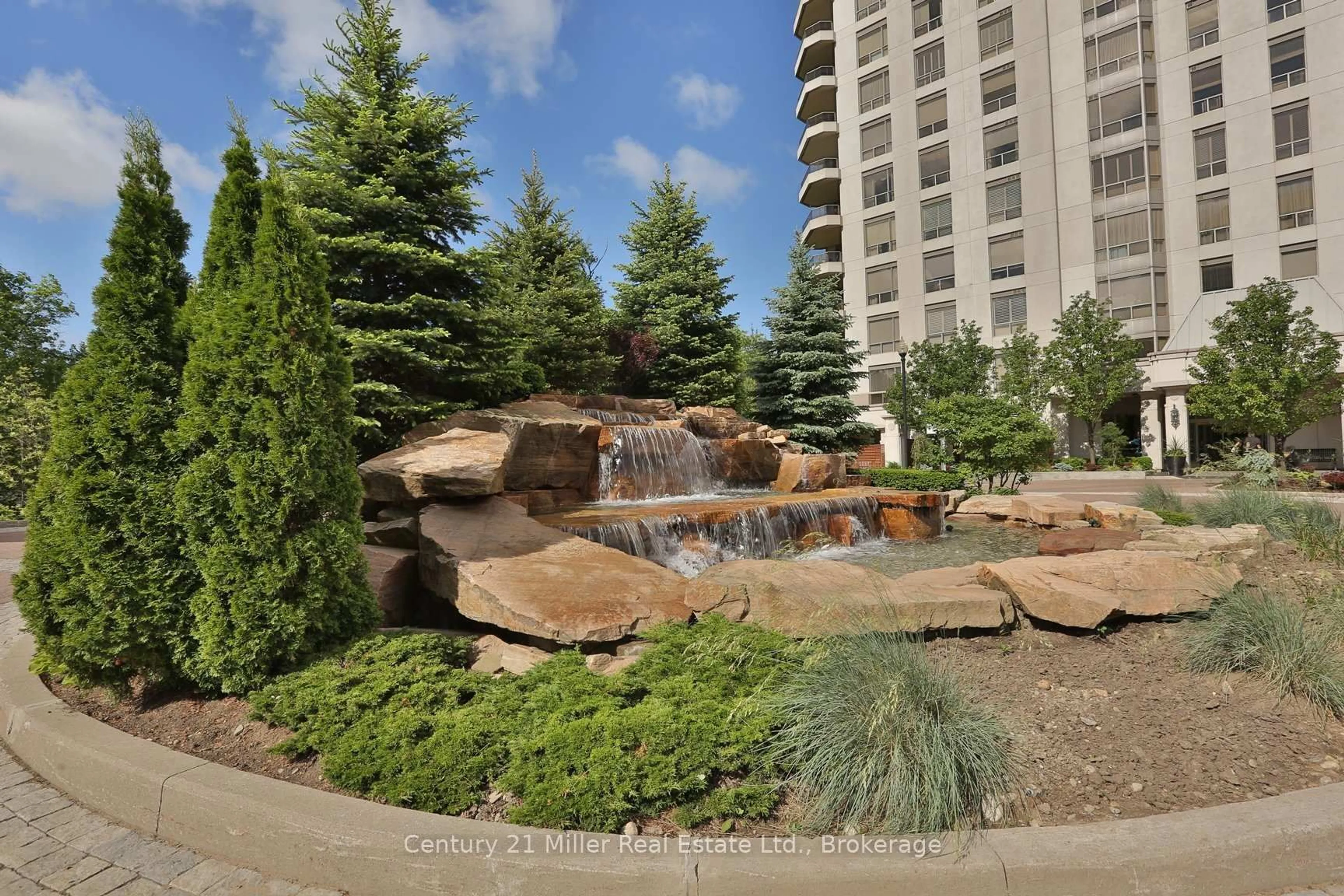 Patio, water/lake/river/ocean view for 1900 The Collegeway #706, Mississauga Ontario L5L 5Y8