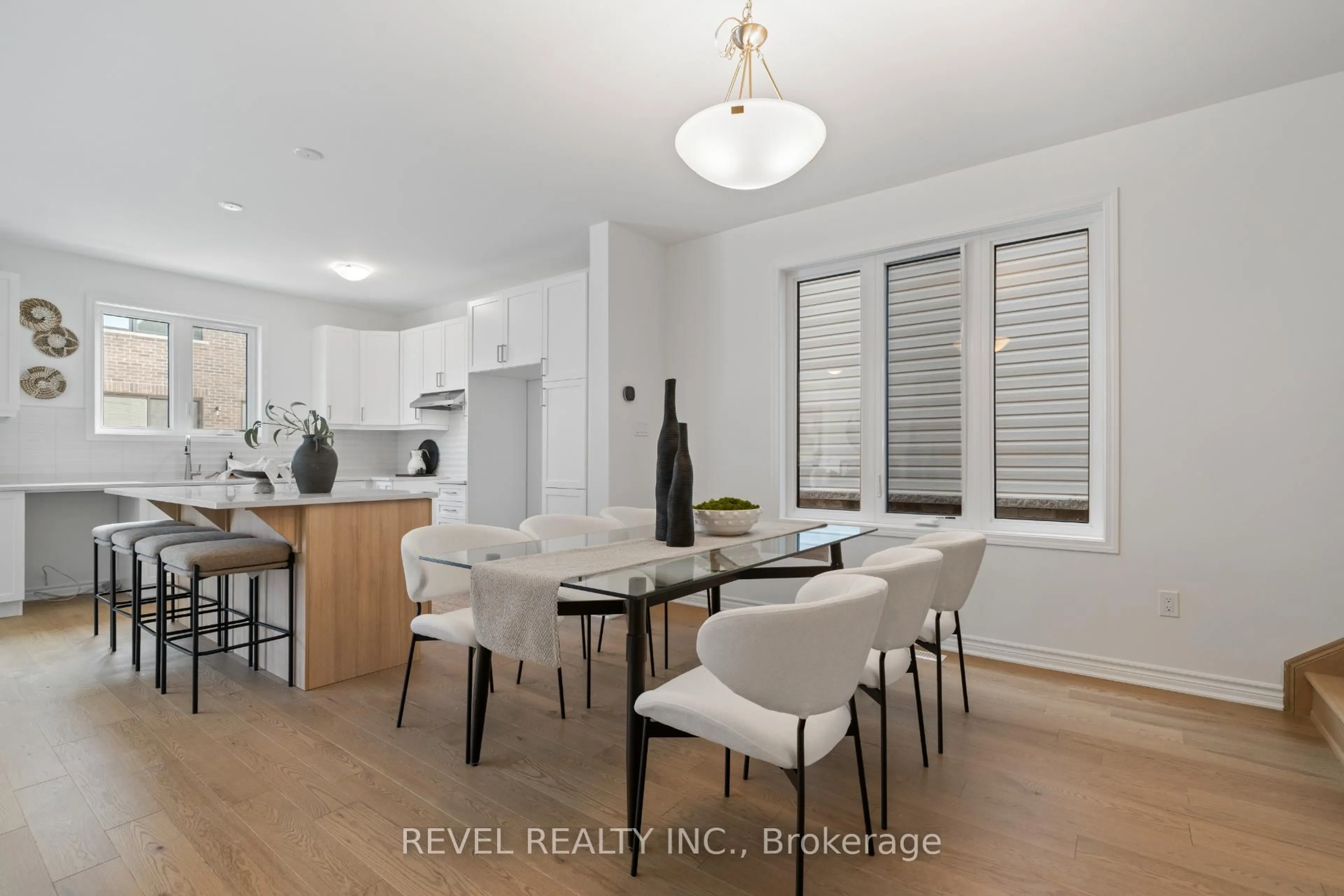 Dining room, unknown for 1391 Hearns Pl, Milton Ontario L9E 2J8