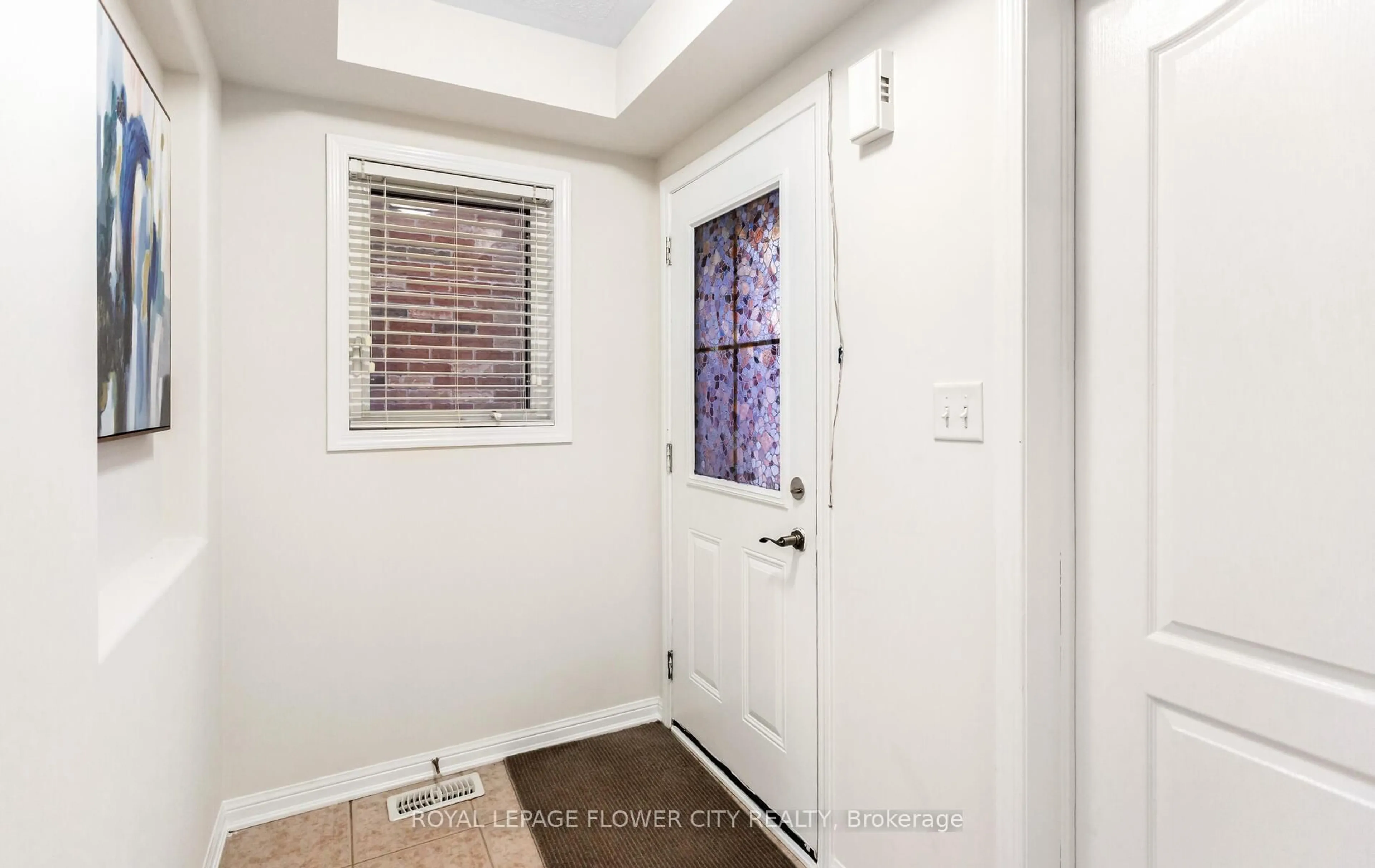 Indoor entryway for 47 Haverty Tr, Brampton Ontario L7A 0S3
