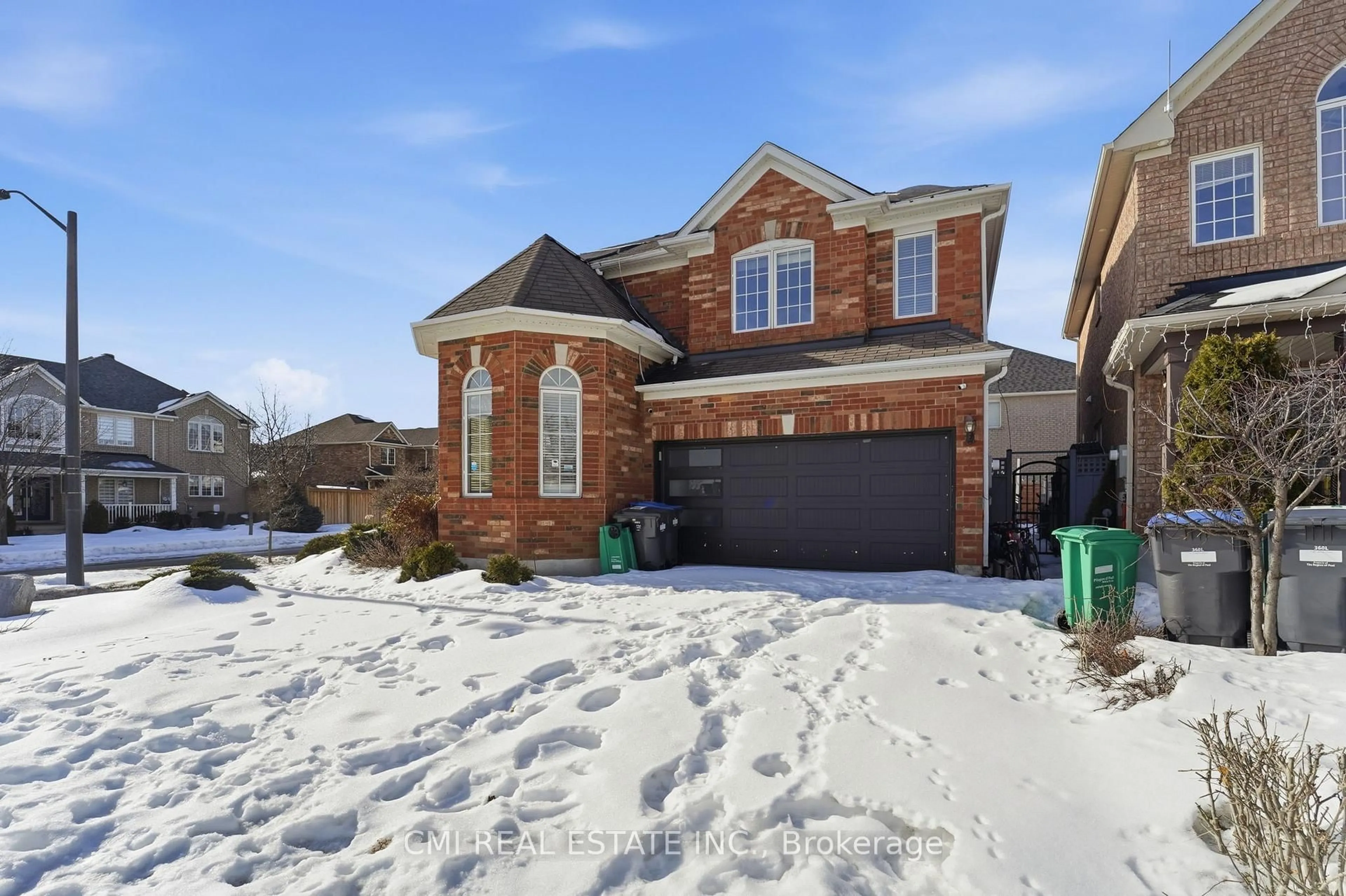 Home with brick exterior material, street for 3927 Mayla Dr, Mississauga Ontario L5M 7Y9