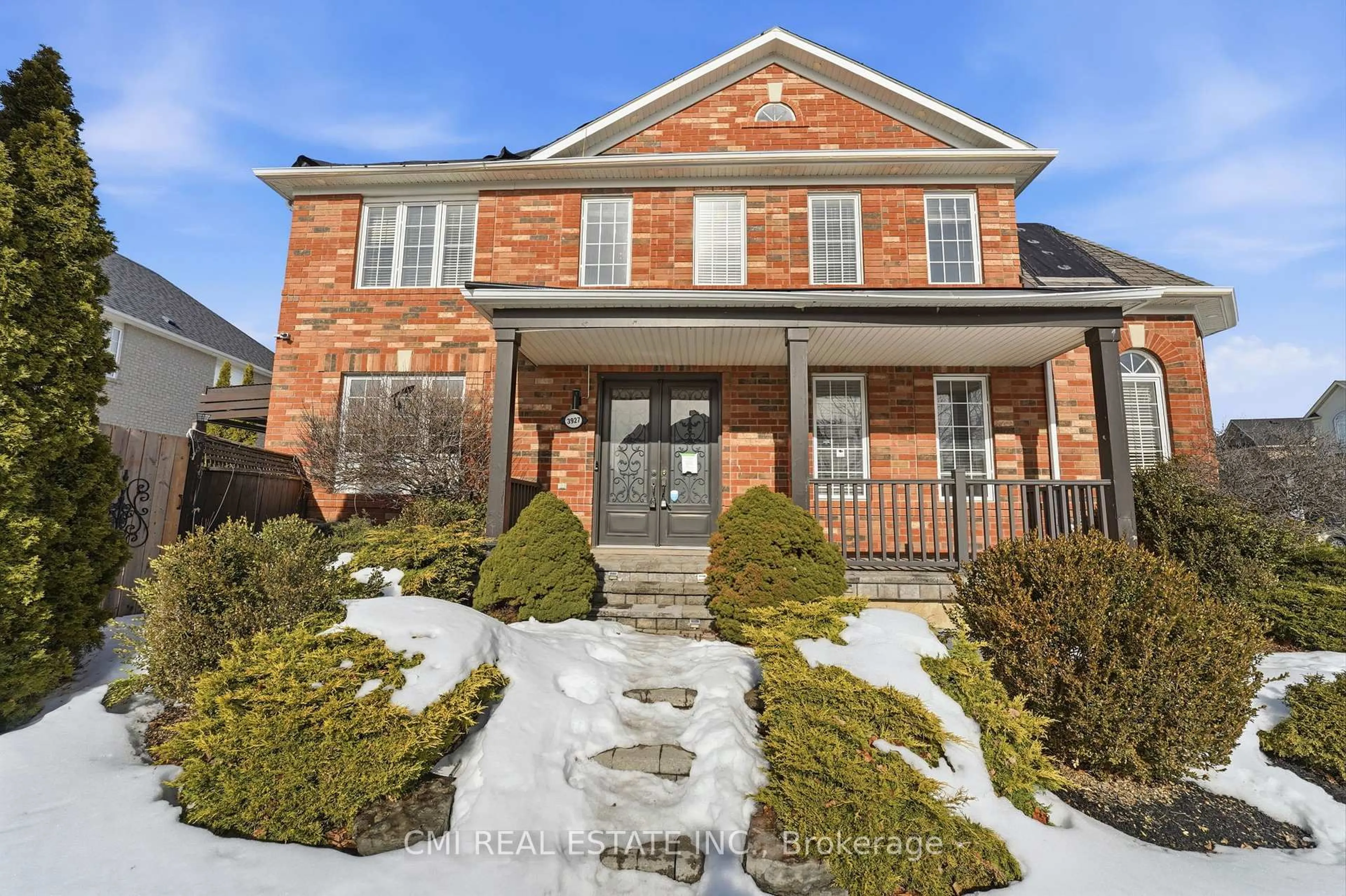 Home with brick exterior material, street for 3927 Mayla Dr, Mississauga Ontario L5M 7Y9