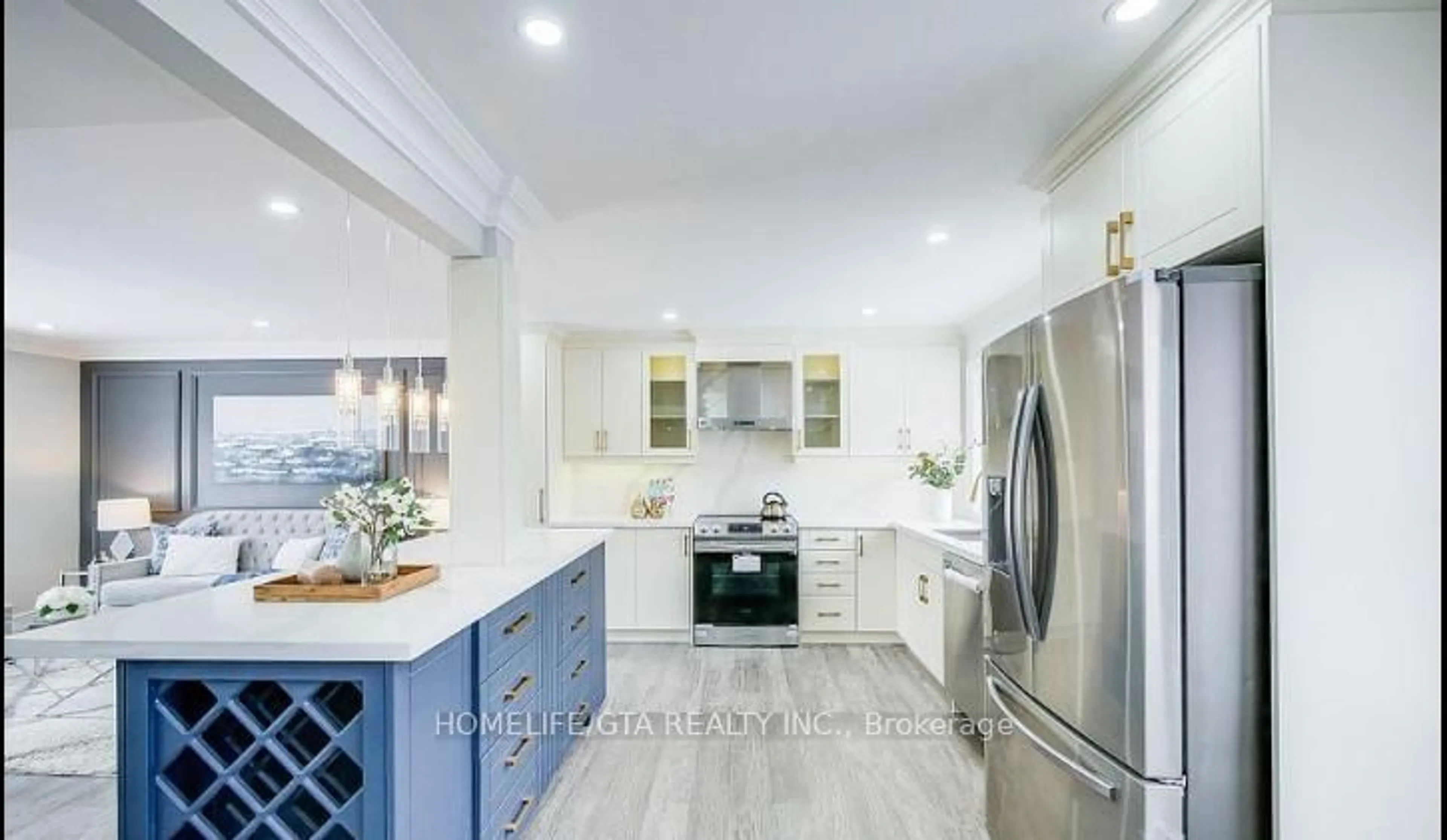 Contemporary kitchen, ceramic/tile floor for 480 Valley Dr, Oakville Ontario L6L 4L8